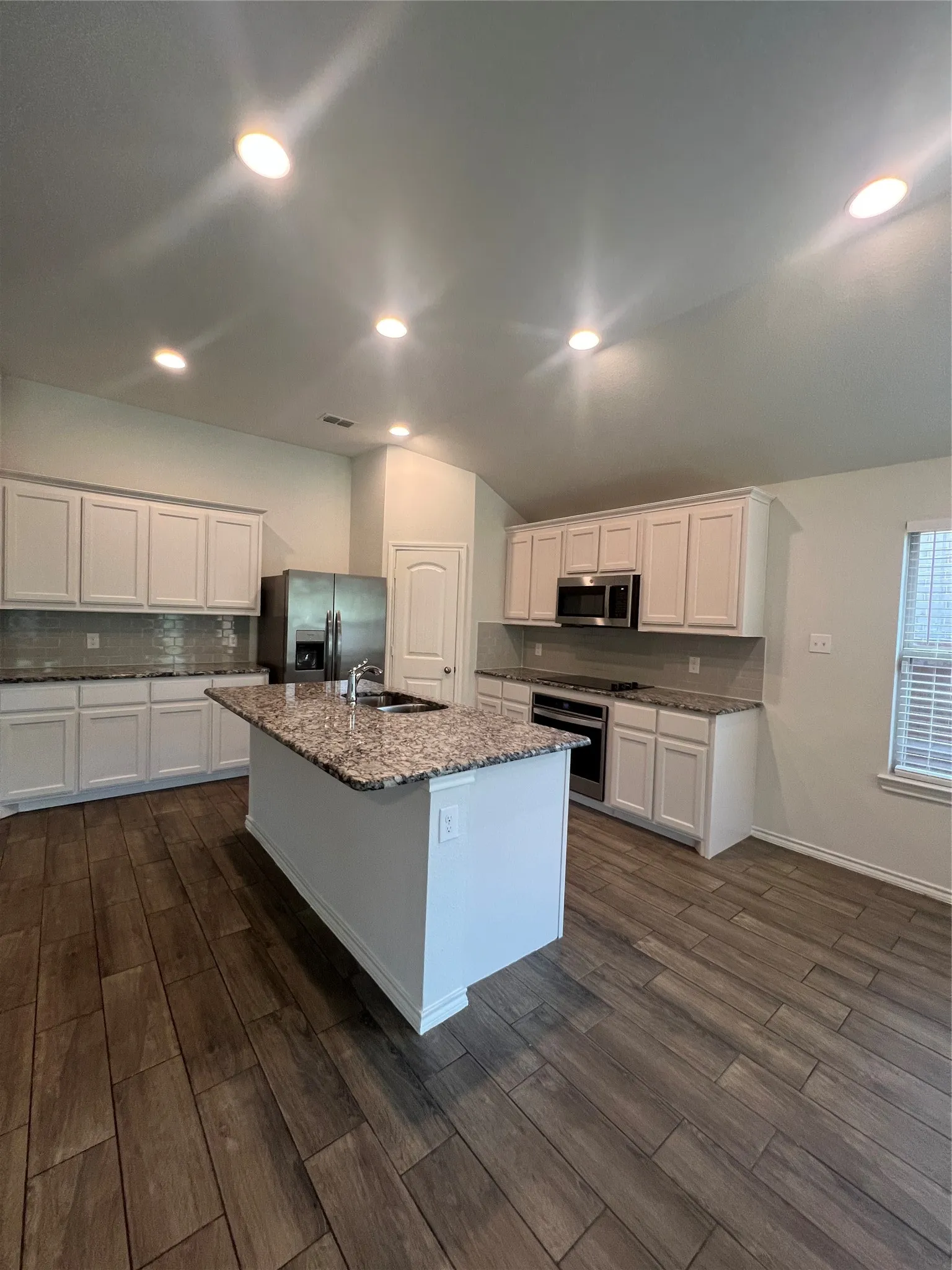 Single Family Residence For Rent in Denton County , 3736 Maroon Creek Road, Aubrey, Texas 76227, 4 Bedroom, 2 Bathroom, 2 Garage spaces, 2,030 Sqft, built in 2022, mls#21352586, Real Estate Agent in Aubrey, Homes For Rent in Denton county, Homes For Rent in Aubrey, Realtor in Aubrey Texas, Real Estate Brokerage Independent Realty Texas, Luminita Cordes Realtor