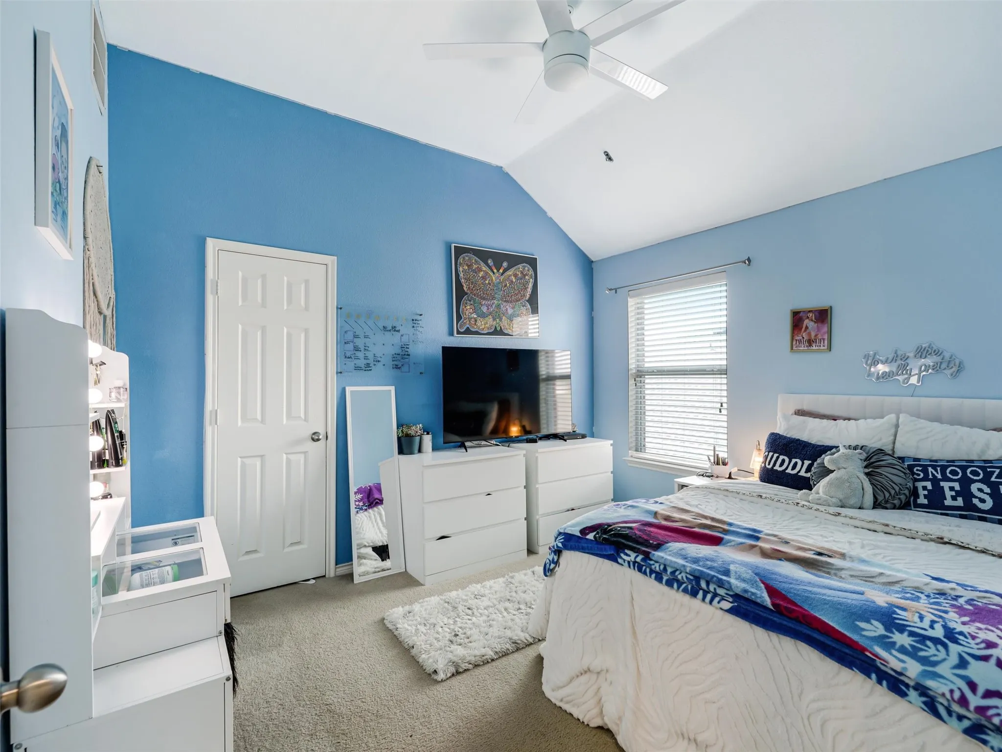 Single Family Residence For Sale in Denton County , 13827 Plum Valley Drive, Frisco, Texas 75033, 4 Bedroom, 3 Bathroom, 2 Garage spaces, 3,013 Sqft, built in 2006, mls#21354336, Real Estate Agent in Frisco, Homes For Sale in Denton county, Homes For Sale in Frisco, Realtor in Frisco Texas, Real Estate Brokerage Independent Realty Texas, Luminita Cordes Realtor