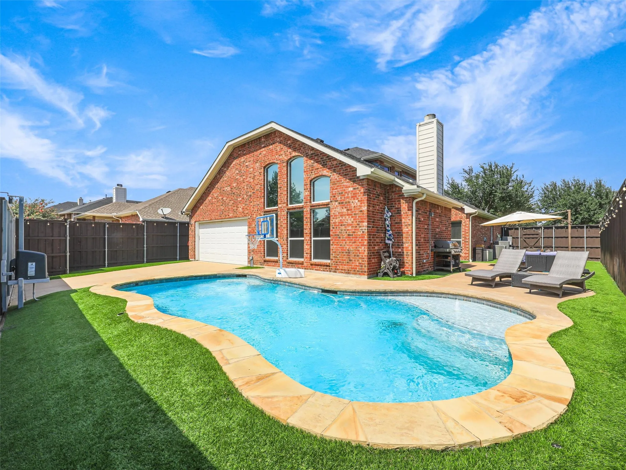 Single Family Residence For Sale in Denton County , 13827 Plum Valley Drive, Frisco, Texas 75033, 4 Bedroom, 3 Bathroom, 2 Garage spaces, 3,013 Sqft, built in 2006, mls#21354336, Real Estate Agent in Frisco, Homes For Sale in Denton county, Homes For Sale in Frisco, Realtor in Frisco Texas, Real Estate Brokerage Independent Realty Texas, Luminita Cordes Realtor