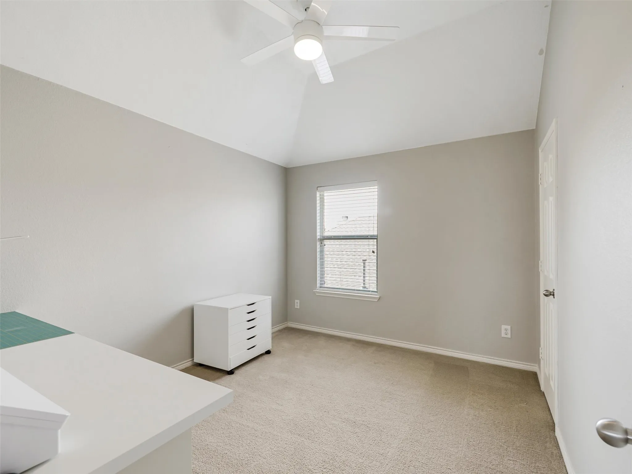 Single Family Residence For Sale in Denton County , 13827 Plum Valley Drive, Frisco, Texas 75033, 4 Bedroom, 3 Bathroom, 2 Garage spaces, 3,013 Sqft, built in 2006, mls#21354336, Real Estate Agent in Frisco, Homes For Sale in Denton county, Homes For Sale in Frisco, Realtor in Frisco Texas, Real Estate Brokerage Independent Realty Texas, Luminita Cordes Realtor