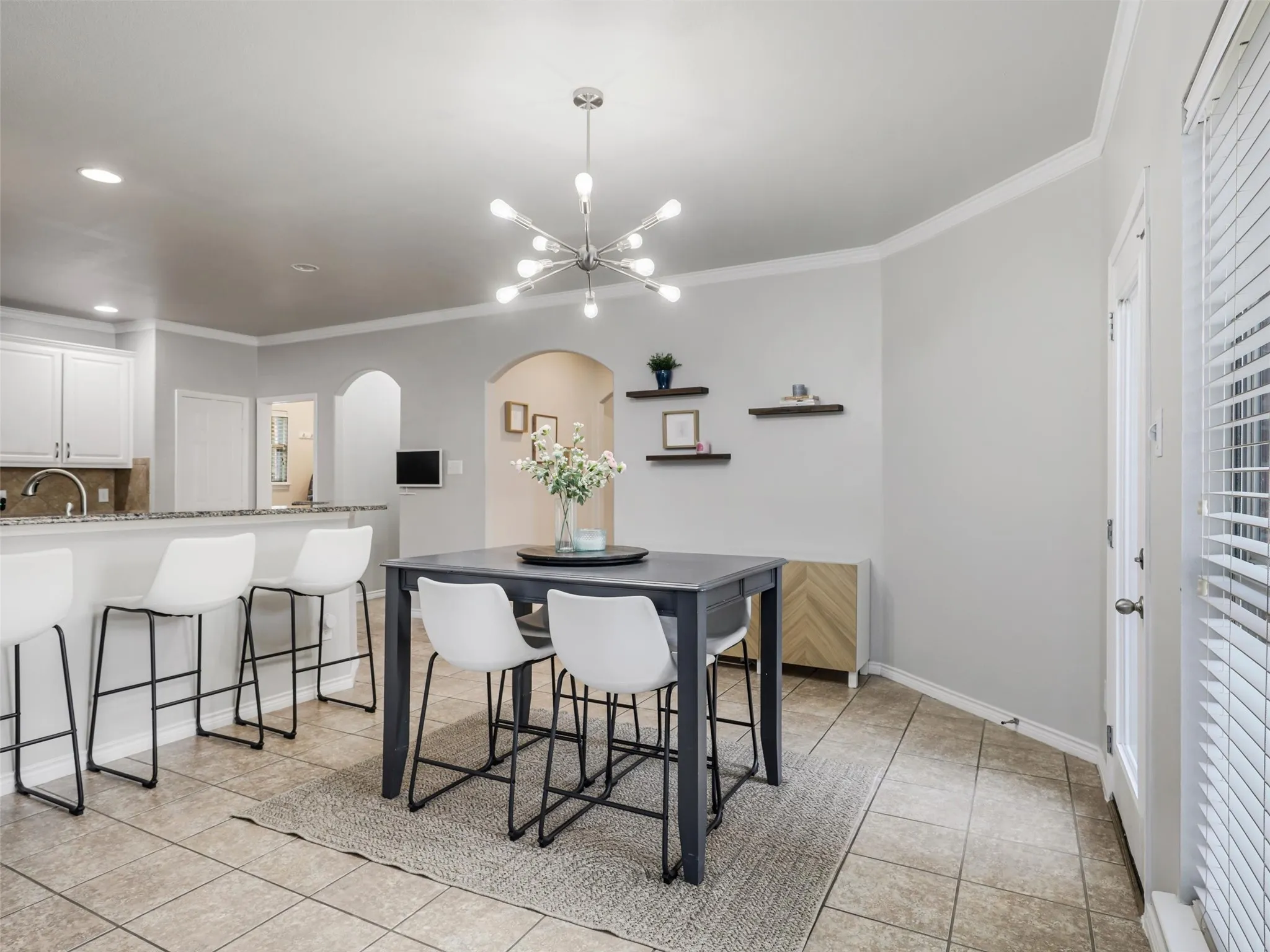 Single Family Residence For Sale in Denton County , 13827 Plum Valley Drive, Frisco, Texas 75033, 4 Bedroom, 3 Bathroom, 2 Garage spaces, 3,013 Sqft, built in 2006, mls#21354336, Real Estate Agent in Frisco, Homes For Sale in Denton county, Homes For Sale in Frisco, Realtor in Frisco Texas, Real Estate Brokerage Independent Realty Texas, Luminita Cordes Realtor