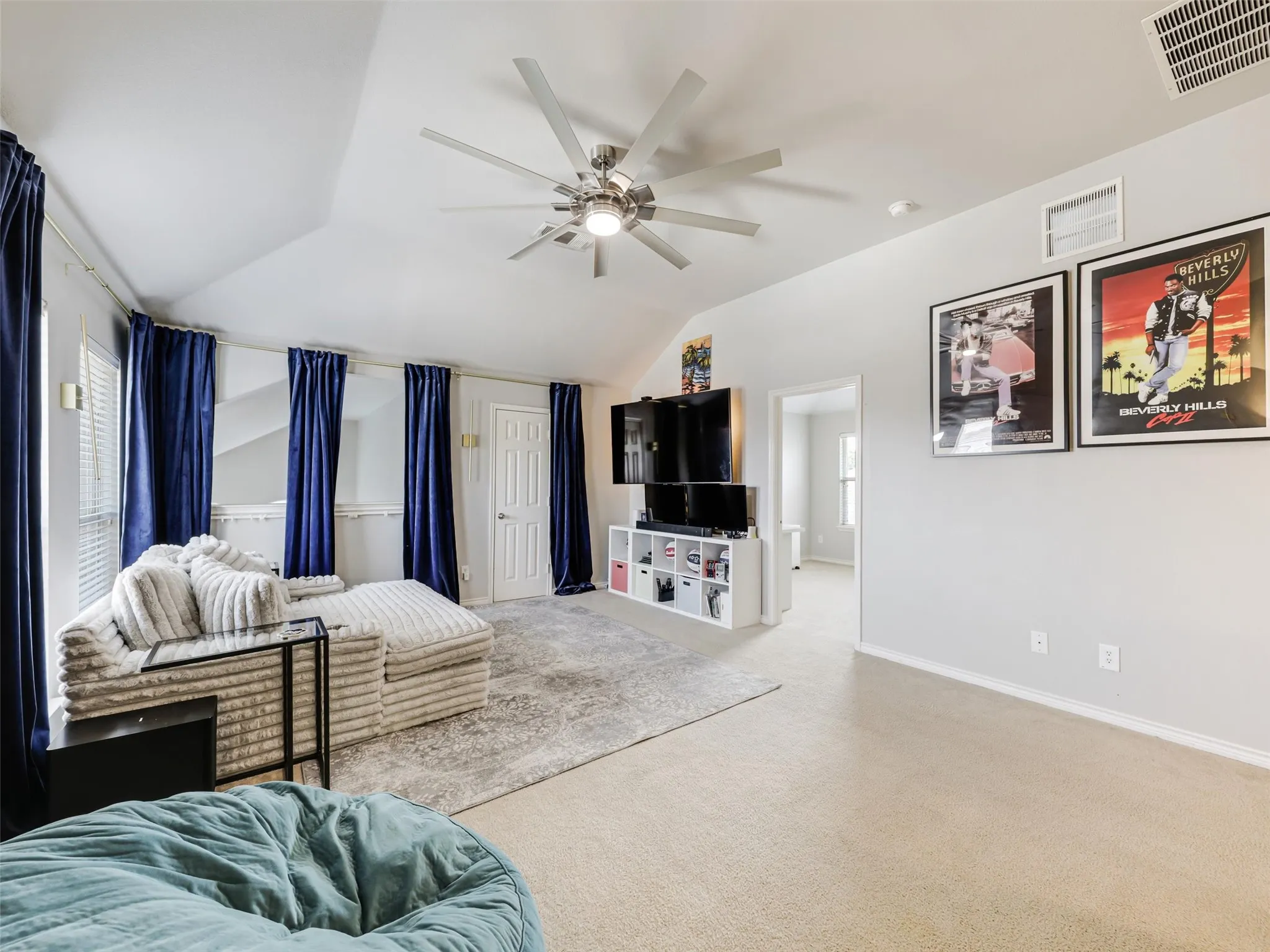 Single Family Residence For Sale in Denton County , 13827 Plum Valley Drive, Frisco, Texas 75033, 4 Bedroom, 3 Bathroom, 2 Garage spaces, 3,013 Sqft, built in 2006, mls#21354336, Real Estate Agent in Frisco, Homes For Sale in Denton county, Homes For Sale in Frisco, Realtor in Frisco Texas, Real Estate Brokerage Independent Realty Texas, Luminita Cordes Realtor