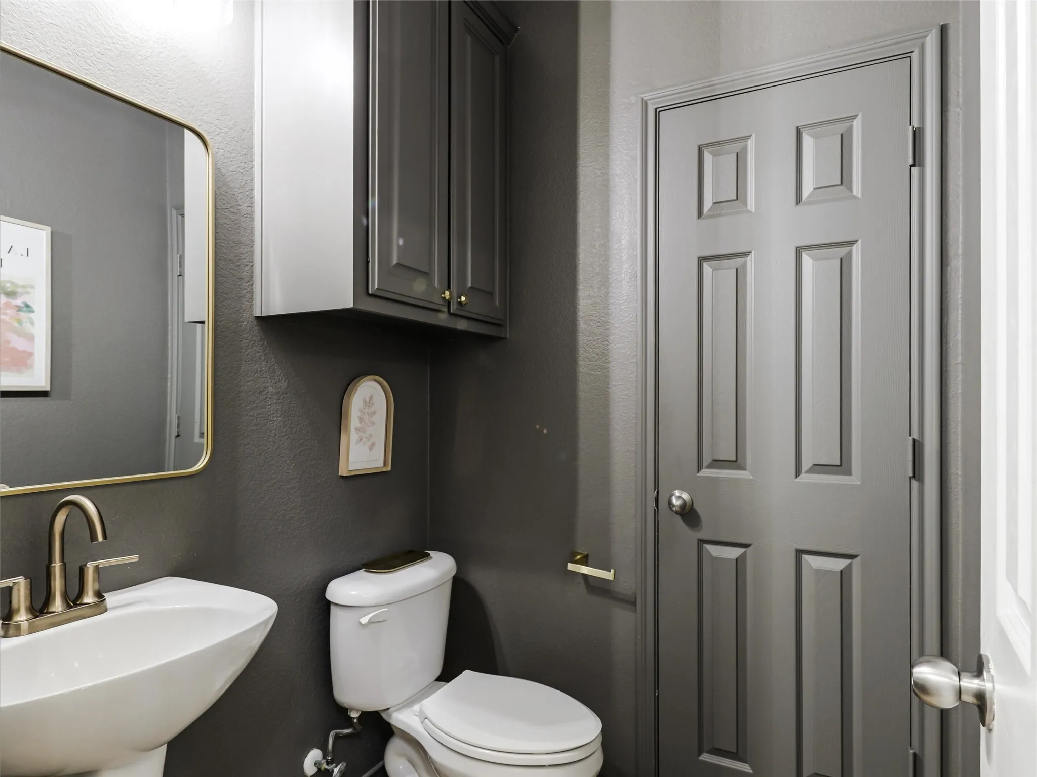 Single Family Residence For Sale in Denton County , 13827 Plum Valley Drive, Frisco, Texas 75033, 4 Bedroom, 3 Bathroom, 2 Garage spaces, 3,013 Sqft, built in 2006, mls#21354336, Real Estate Agent in Frisco, Homes For Sale in Denton county, Homes For Sale in Frisco, Realtor in Frisco Texas, Real Estate Brokerage Independent Realty Texas, Luminita Cordes Realtor