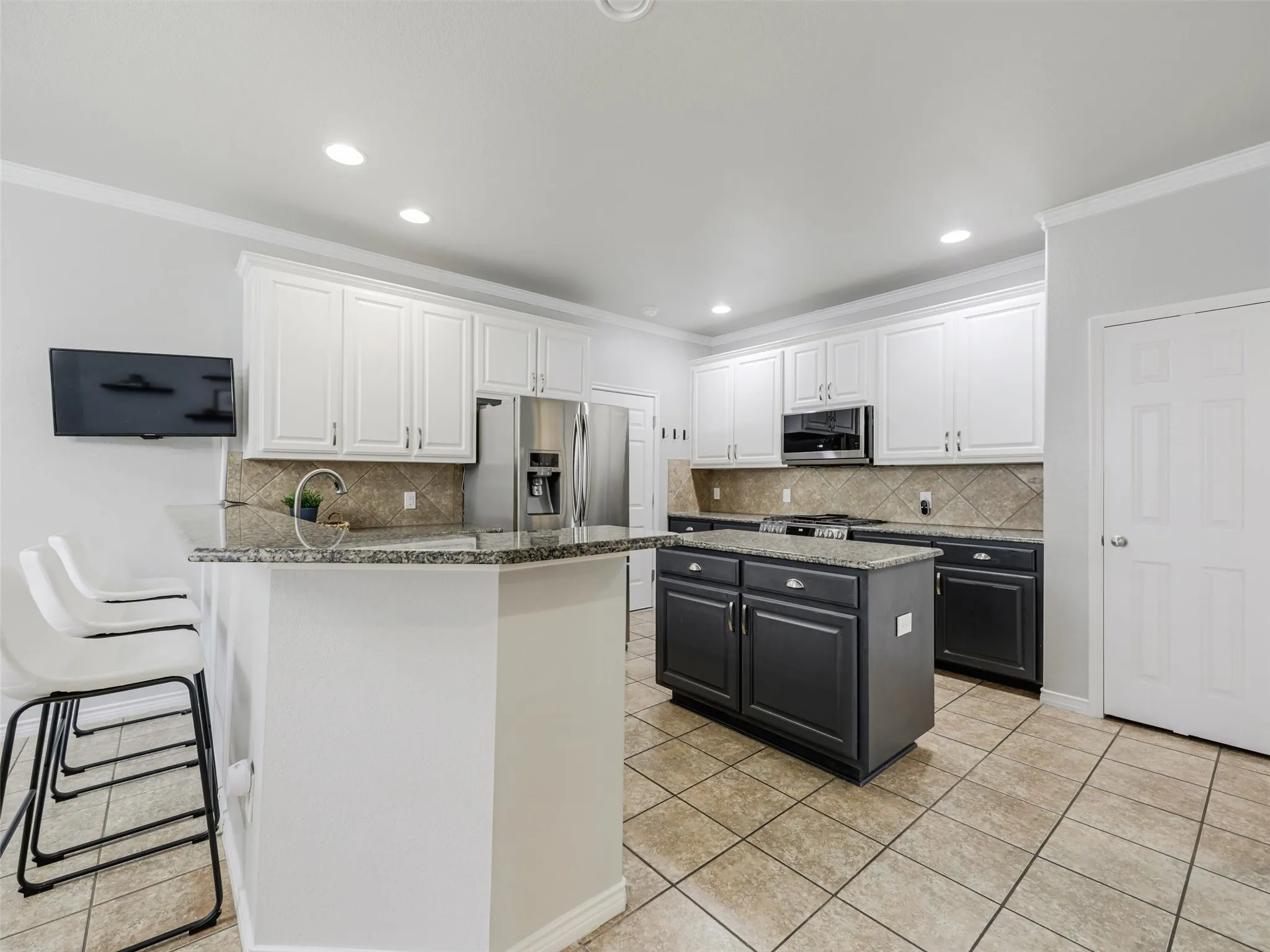 Single Family Residence For Sale in Denton County , 13827 Plum Valley Drive, Frisco, Texas 75033, 4 Bedroom, 3 Bathroom, 2 Garage spaces, 3,013 Sqft, built in 2006, mls#21354336, Real Estate Agent in Frisco, Homes For Sale in Denton county, Homes For Sale in Frisco, Realtor in Frisco Texas, Real Estate Brokerage Independent Realty Texas, Luminita Cordes Realtor