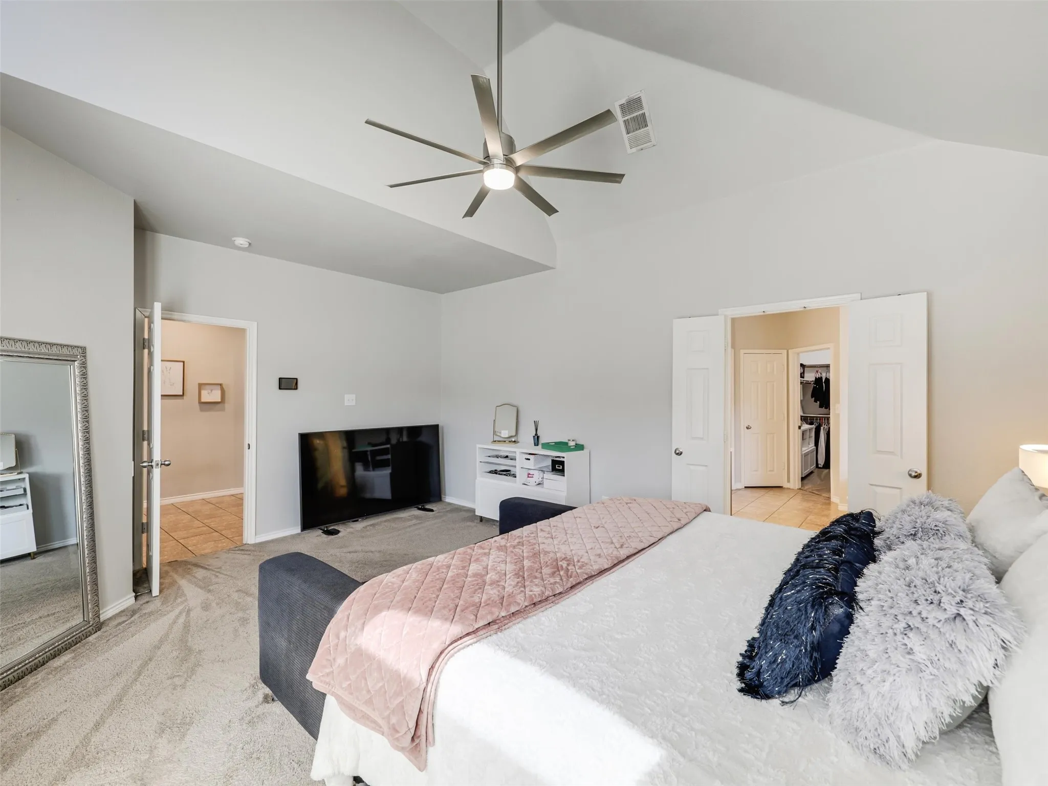 Single Family Residence For Sale in Denton County , 13827 Plum Valley Drive, Frisco, Texas 75033, 4 Bedroom, 3 Bathroom, 2 Garage spaces, 3,013 Sqft, built in 2006, mls#21354336, Real Estate Agent in Frisco, Homes For Sale in Denton county, Homes For Sale in Frisco, Realtor in Frisco Texas, Real Estate Brokerage Independent Realty Texas, Luminita Cordes Realtor