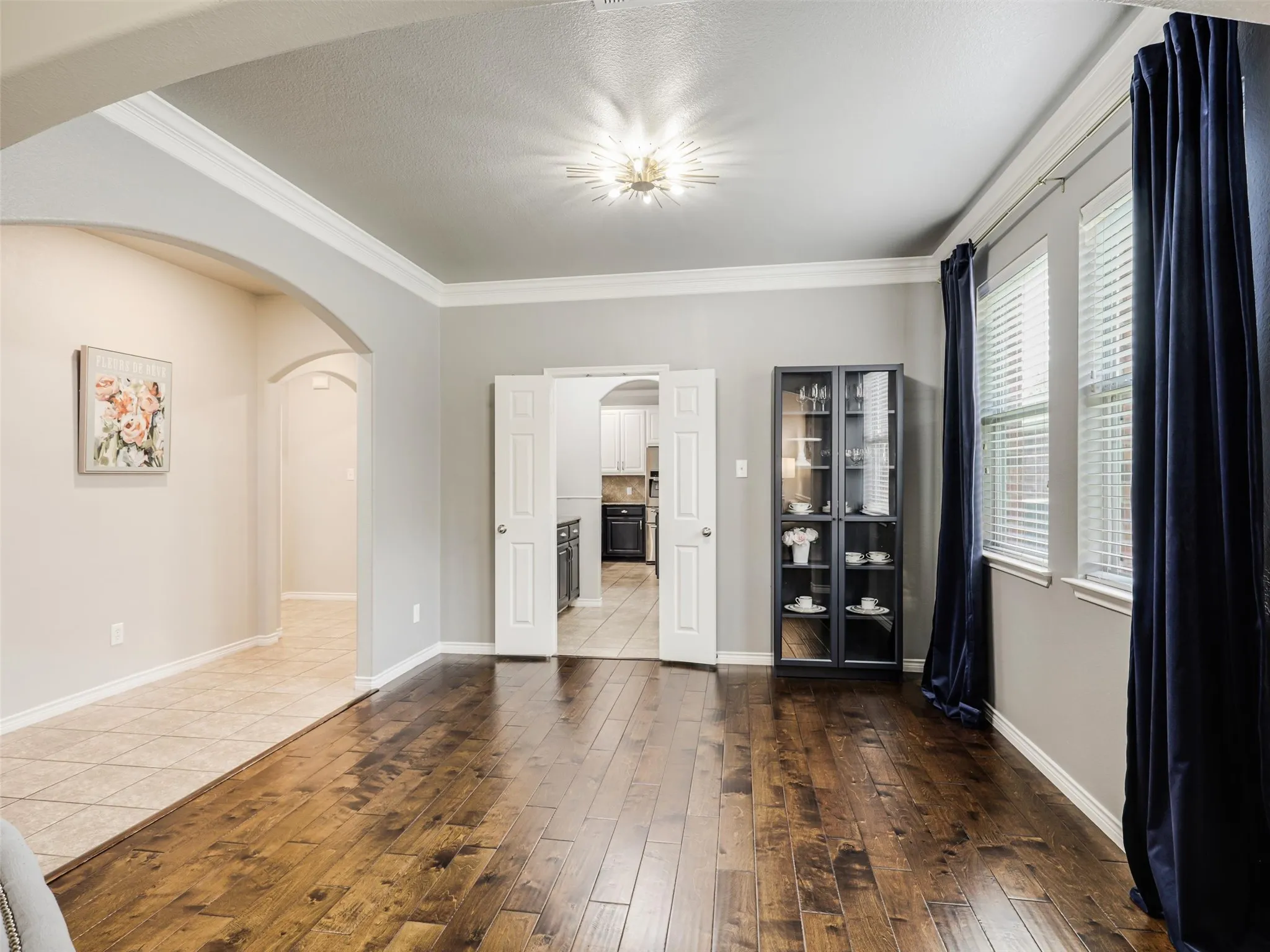 Single Family Residence For Sale in Denton County , 13827 Plum Valley Drive, Frisco, Texas 75033, 4 Bedroom, 3 Bathroom, 2 Garage spaces, 3,013 Sqft, built in 2006, mls#21354336, Real Estate Agent in Frisco, Homes For Sale in Denton county, Homes For Sale in Frisco, Realtor in Frisco Texas, Real Estate Brokerage Independent Realty Texas, Luminita Cordes Realtor