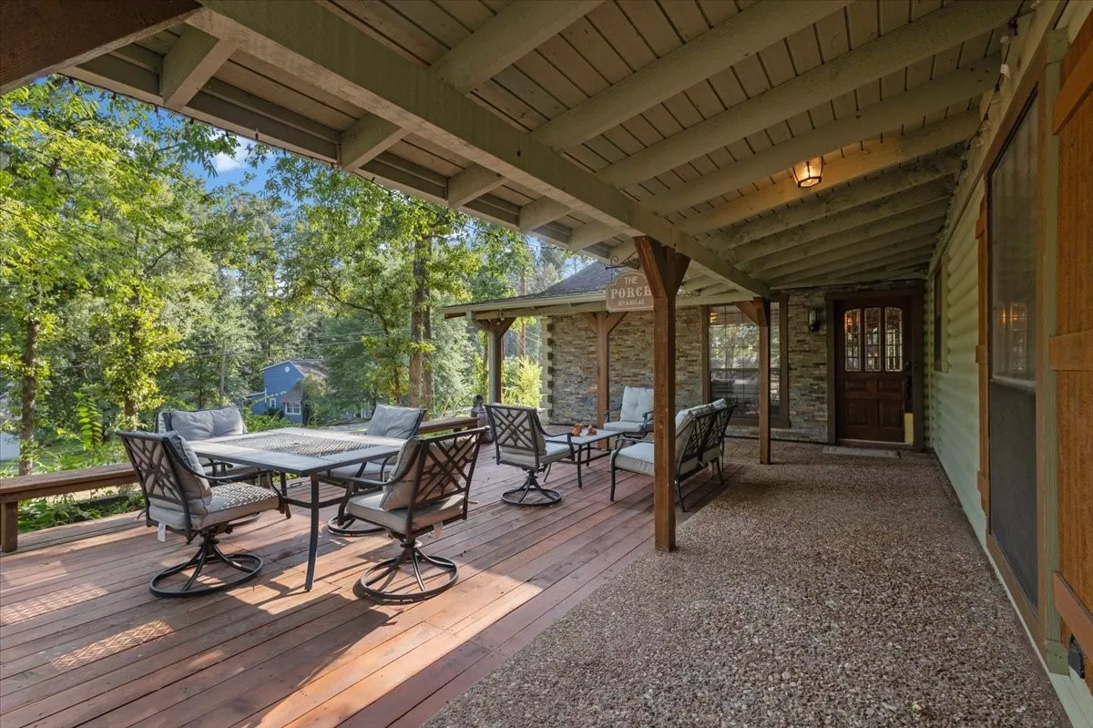Single Family Residence For Sale in Smith County , 1603 Pineview Lane, Hideaway, Texas 75771, 3 Bedroom, 2 Bathroom, 3 Garage spaces, 1,816 Sqft, built in 1983, mls#21354332, Real Estate Agent in Hideaway, Homes For Sale in Smith county, Homes For Sale in Hideaway, Realtor in Hideaway Texas, Real Estate Brokerage Independent Realty Texas, Luminita Cordes Realtor