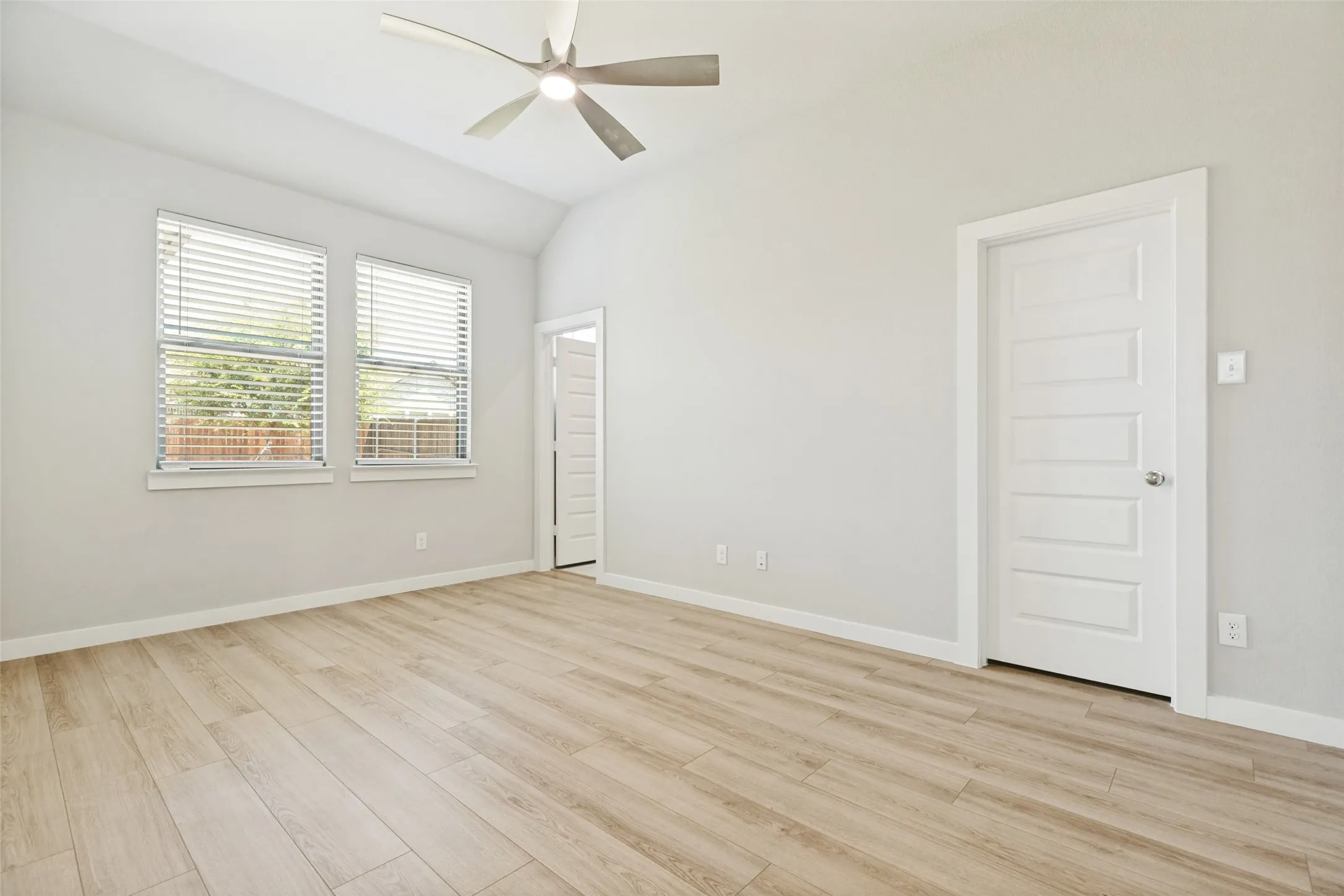 Single Family Residence For Rent in Collin County , 204 Mountain Meadow Lane, Princeton, Texas 75071, 3 Bedroom, 2 Bathroom, 2 Garage spaces, 1,228 Sqft, built in 2023, mls#21354340, Real Estate Agent in Princeton, Homes For Rent in Collin county, Homes For Rent in Princeton, Realtor in Princeton Texas, Real Estate Brokerage Independent Realty Texas, Luminita Cordes Realtor
