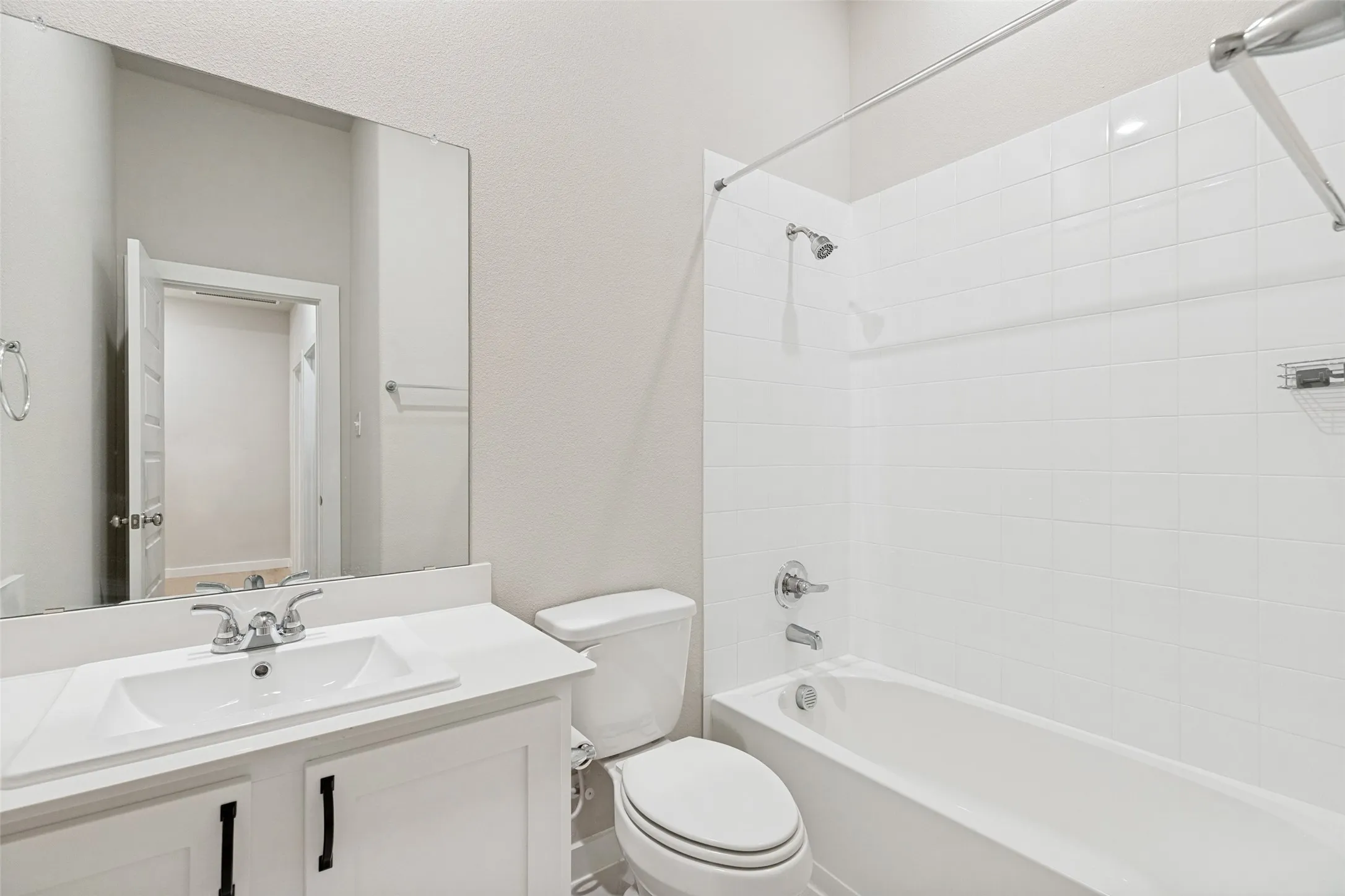 Single Family Residence For Rent in Collin County , 204 Mountain Meadow Lane, Princeton, Texas 75071, 3 Bedroom, 2 Bathroom, 2 Garage spaces, 1,228 Sqft, built in 2023, mls#21354340, Real Estate Agent in Princeton, Homes For Rent in Collin county, Homes For Rent in Princeton, Realtor in Princeton Texas, Real Estate Brokerage Independent Realty Texas, Luminita Cordes Realtor