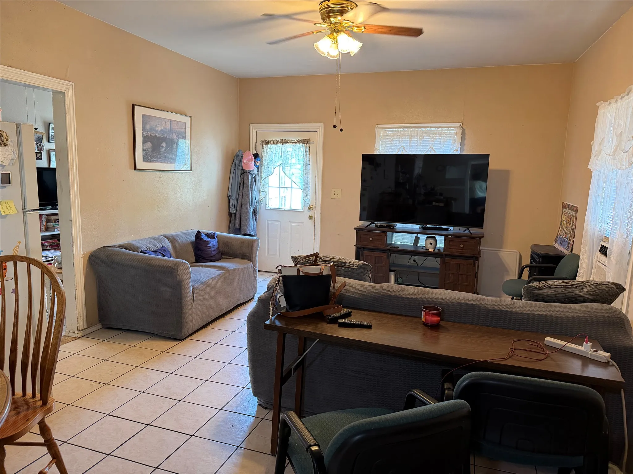 Middle bedroom #2