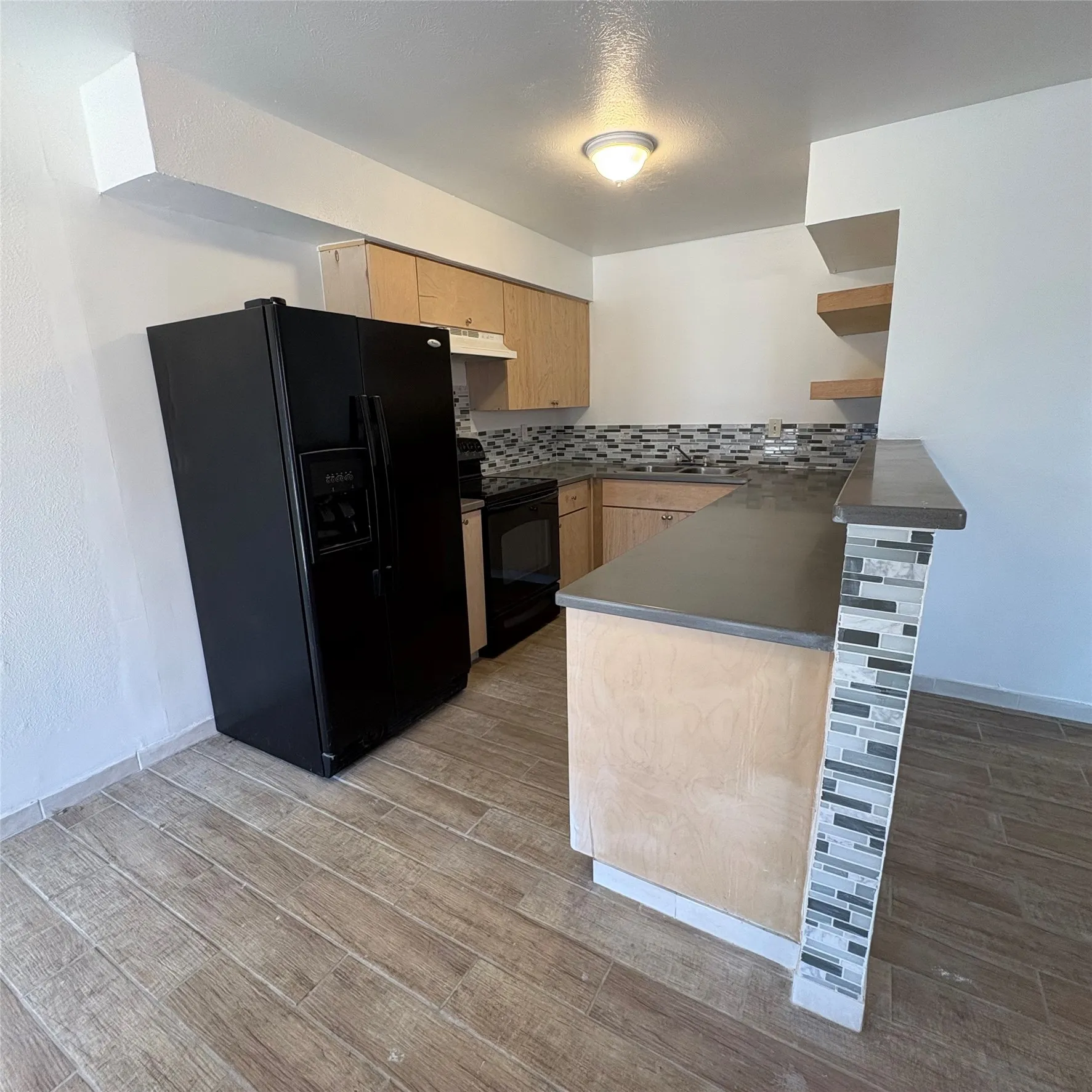 Condominium For Rent in Dallas County , 5913 Lake Hubbard Parkway 123, Garland, Texas 75043, 2 Bedroom, 2 Bathroom, Garage spaces, 970 Sqft, built in 1981, mls#21354129, Real Estate Agent in Garland, Homes For Rent in Dallas county, Homes For Rent in Garland, Realtor in Garland Texas, Real Estate Brokerage Independent Realty Texas, Luminita Cordes Realtor