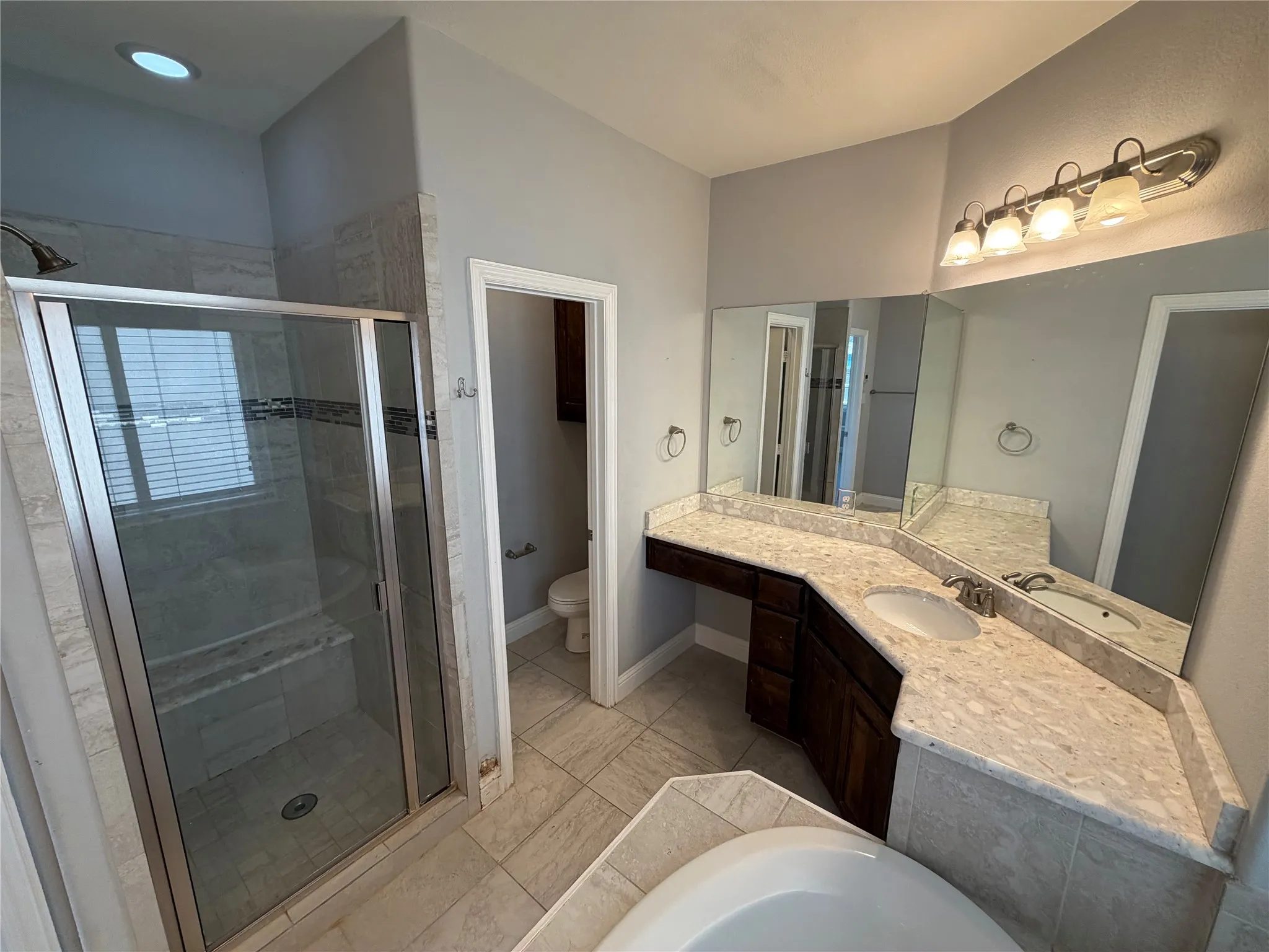 Single Family Residence For Rent in Denton County , 2417 Kingsgate Drive, Little Elm, Texas 75068, 4 Bedroom, 3 Bathroom, 2 Garage spaces, 2,791 Sqft, built in 2015, mls#21349163, Real Estate Agent in Little Elm, Homes For Rent in Denton county, Homes For Rent in Little Elm, Realtor in Little Elm Texas, Real Estate Brokerage Independent Realty Texas, Luminita Cordes Realtor