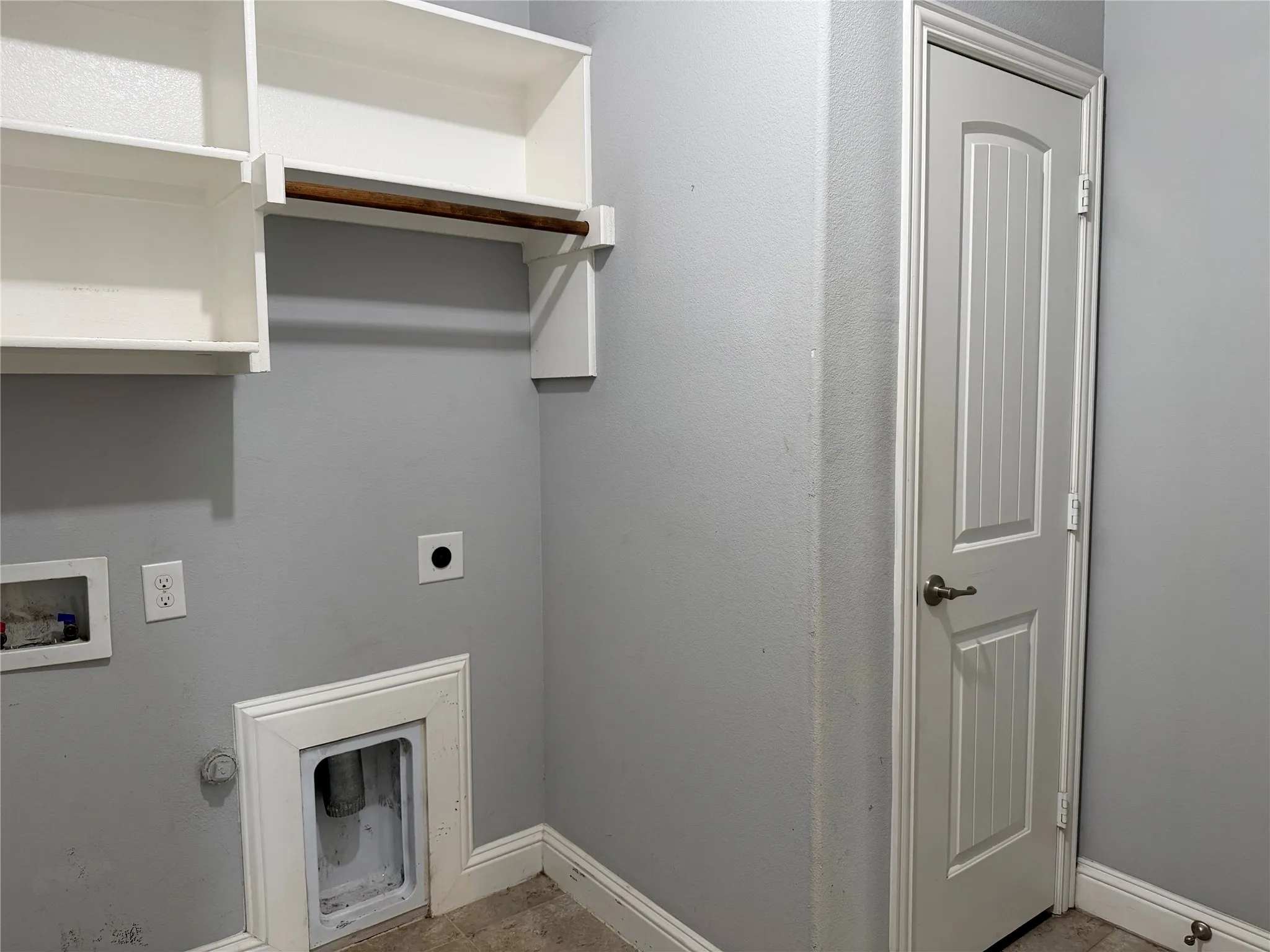 Single Family Residence For Rent in Denton County , 2417 Kingsgate Drive, Little Elm, Texas 75068, 4 Bedroom, 3 Bathroom, 2 Garage spaces, 2,791 Sqft, built in 2015, mls#21349163, Real Estate Agent in Little Elm, Homes For Rent in Denton county, Homes For Rent in Little Elm, Realtor in Little Elm Texas, Real Estate Brokerage Independent Realty Texas, Luminita Cordes Realtor