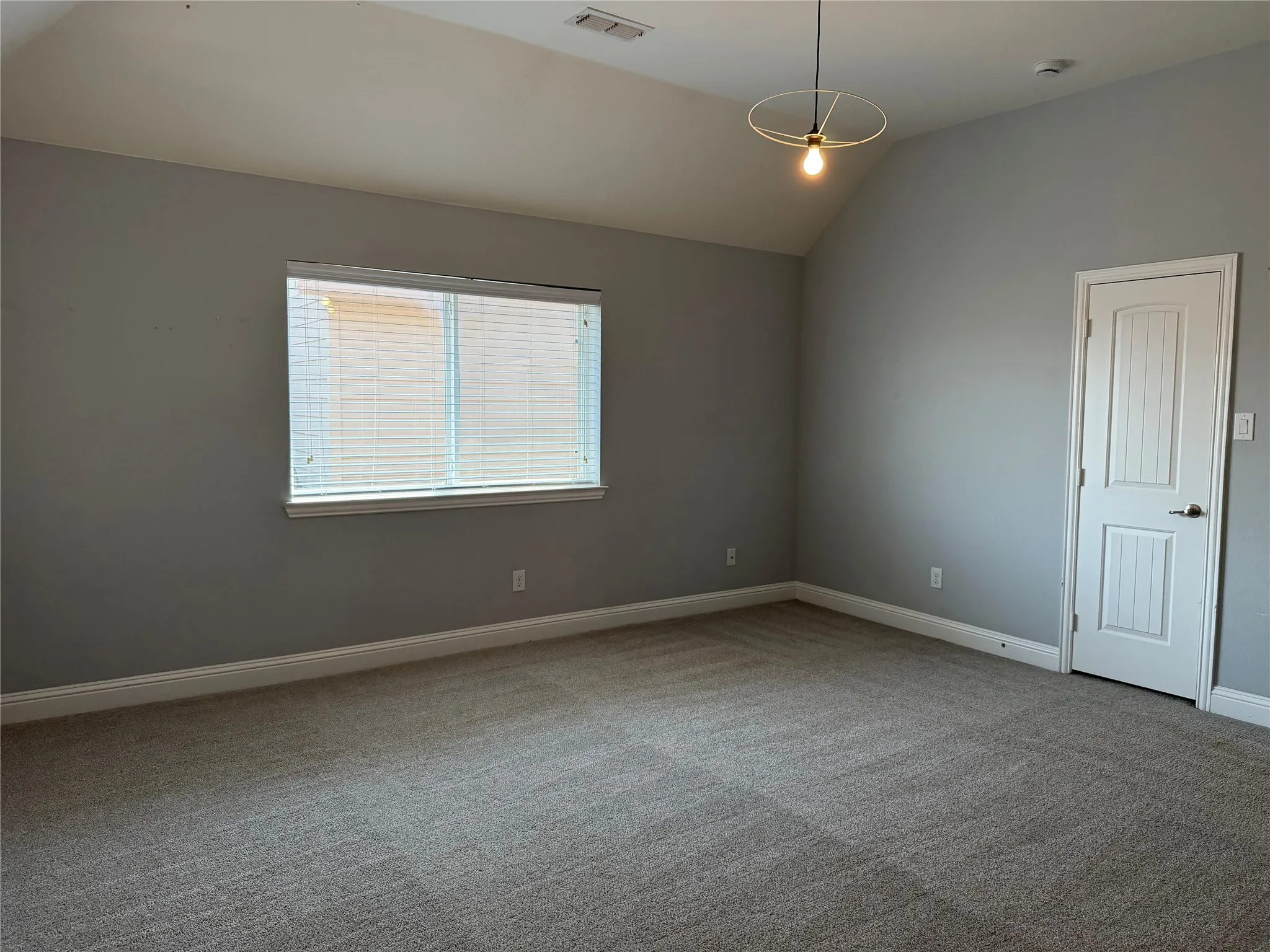 Single Family Residence For Rent in Denton County , 2417 Kingsgate Drive, Little Elm, Texas 75068, 4 Bedroom, 3 Bathroom, 2 Garage spaces, 2,791 Sqft, built in 2015, mls#21349163, Real Estate Agent in Little Elm, Homes For Rent in Denton county, Homes For Rent in Little Elm, Realtor in Little Elm Texas, Real Estate Brokerage Independent Realty Texas, Luminita Cordes Realtor