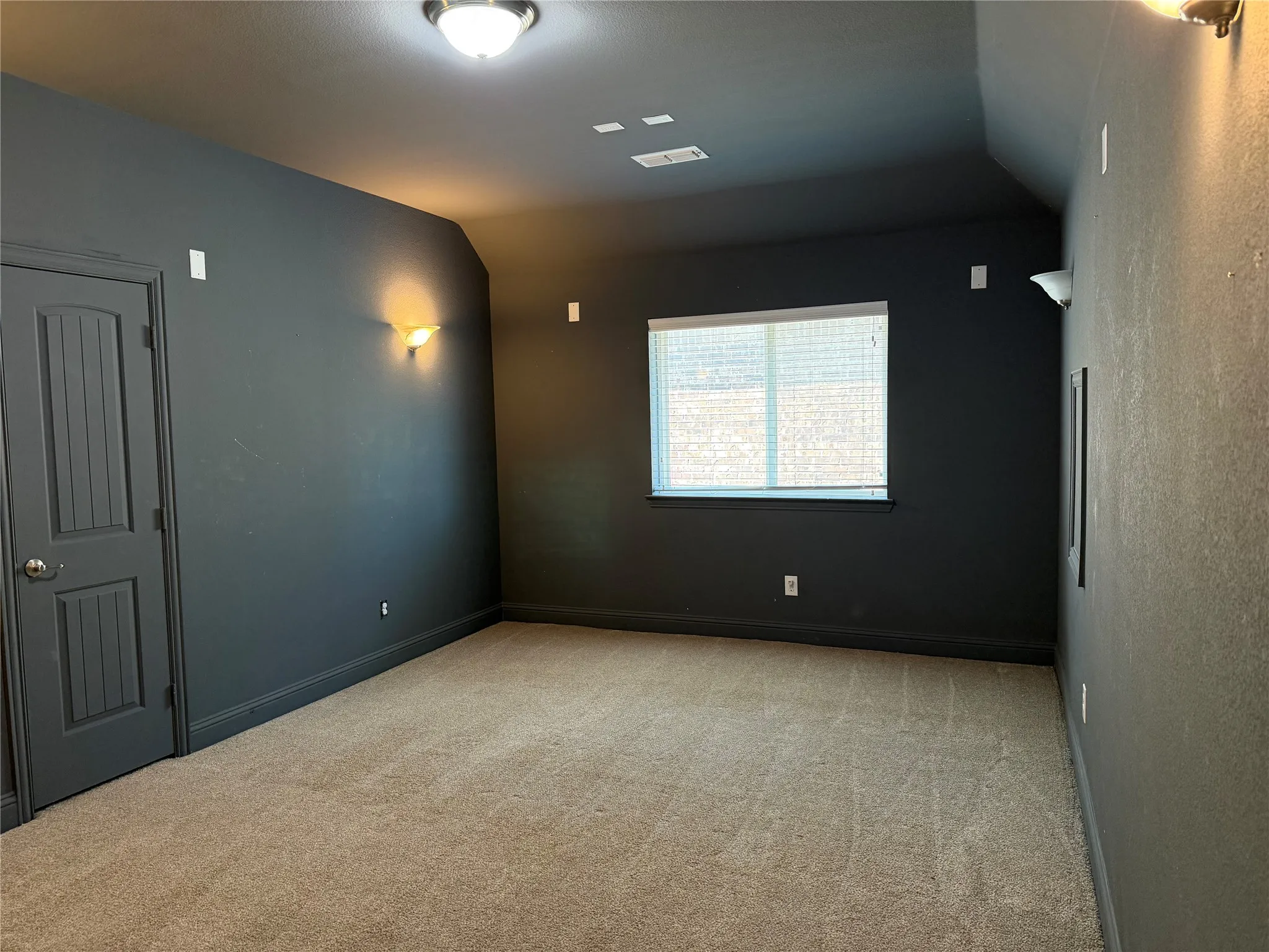 Single Family Residence For Rent in Denton County , 2417 Kingsgate Drive, Little Elm, Texas 75068, 4 Bedroom, 3 Bathroom, 2 Garage spaces, 2,791 Sqft, built in 2015, mls#21349163, Real Estate Agent in Little Elm, Homes For Rent in Denton county, Homes For Rent in Little Elm, Realtor in Little Elm Texas, Real Estate Brokerage Independent Realty Texas, Luminita Cordes Realtor