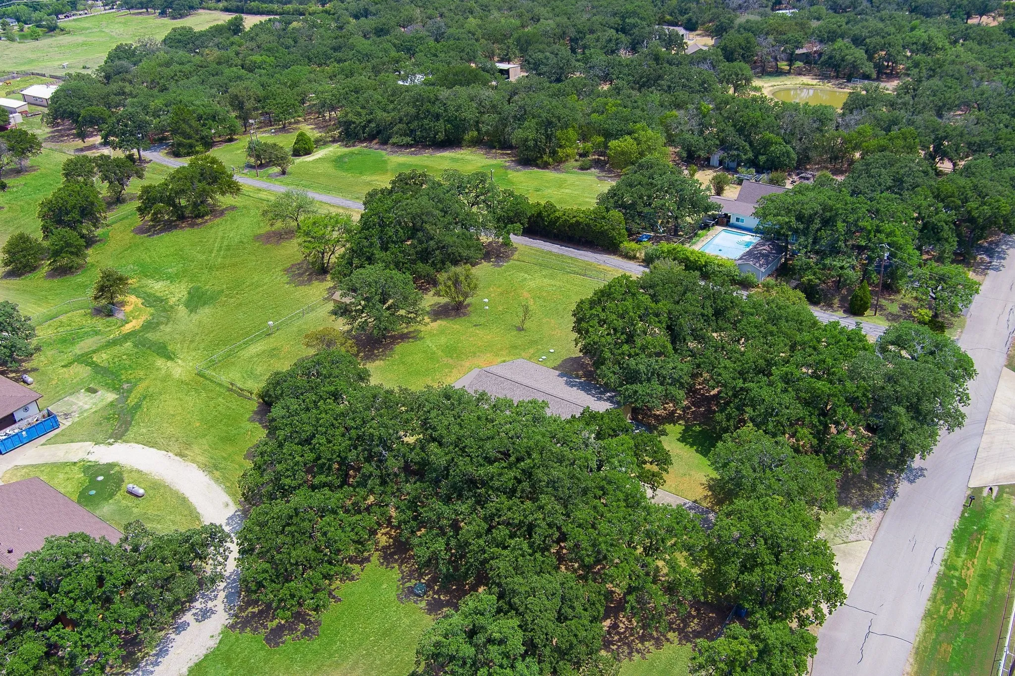 Single Family Residence For Sale in Denton County , 703 Robin Lane, Argyle, Texas 76226, 3 Bedrooms, 2 Bathrooms, Garage spaces, 2,096 Sqft, built in 1984, Price $649,000, mls#21351398, Real Estate Agent in Argyle, Homes For Sale in Denton county, Homes For Sale in Argyle, Realtor in Argyle Texas, Real Estate Brokerage Independent Realty Texas, Luminita Cordes Realtor