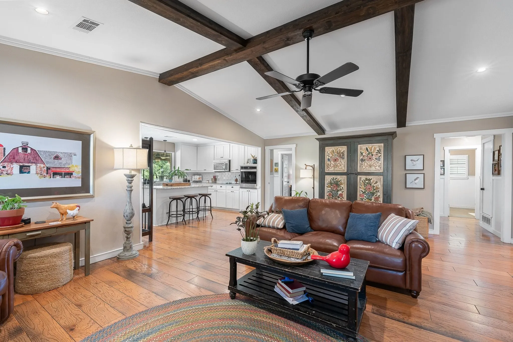 Single Family Residence For Sale in Denton County , 703 Robin Lane, Argyle, Texas 76226, 3 Bedrooms, 2 Bathrooms, Garage spaces, 2,096 Sqft, built in 1984, Price $649,000, mls#21351398, Real Estate Agent in Argyle, Homes For Sale in Denton county, Homes For Sale in Argyle, Realtor in Argyle Texas, Real Estate Brokerage Independent Realty Texas, Luminita Cordes Realtor