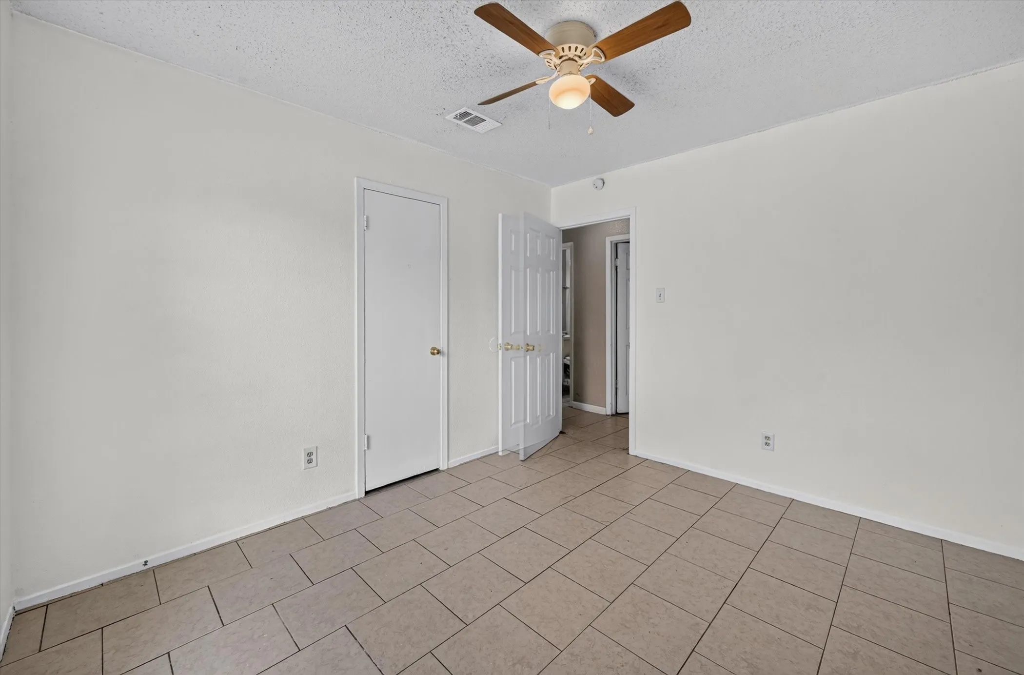 Another view of the third bedroom.