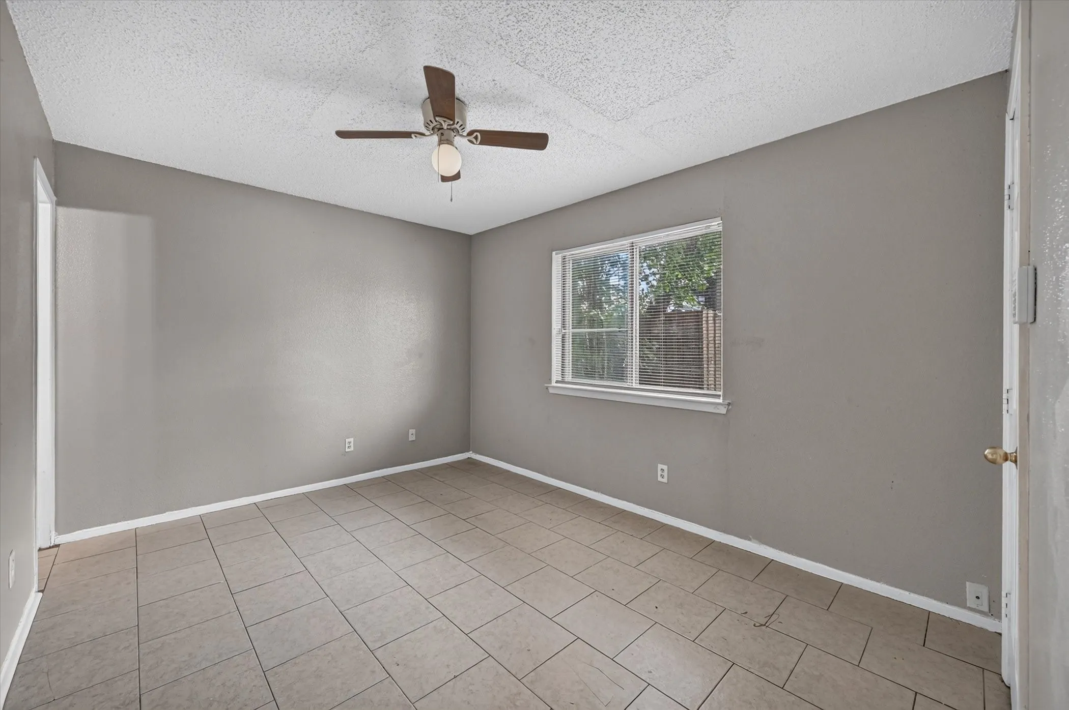Another view of the primary bedroom.