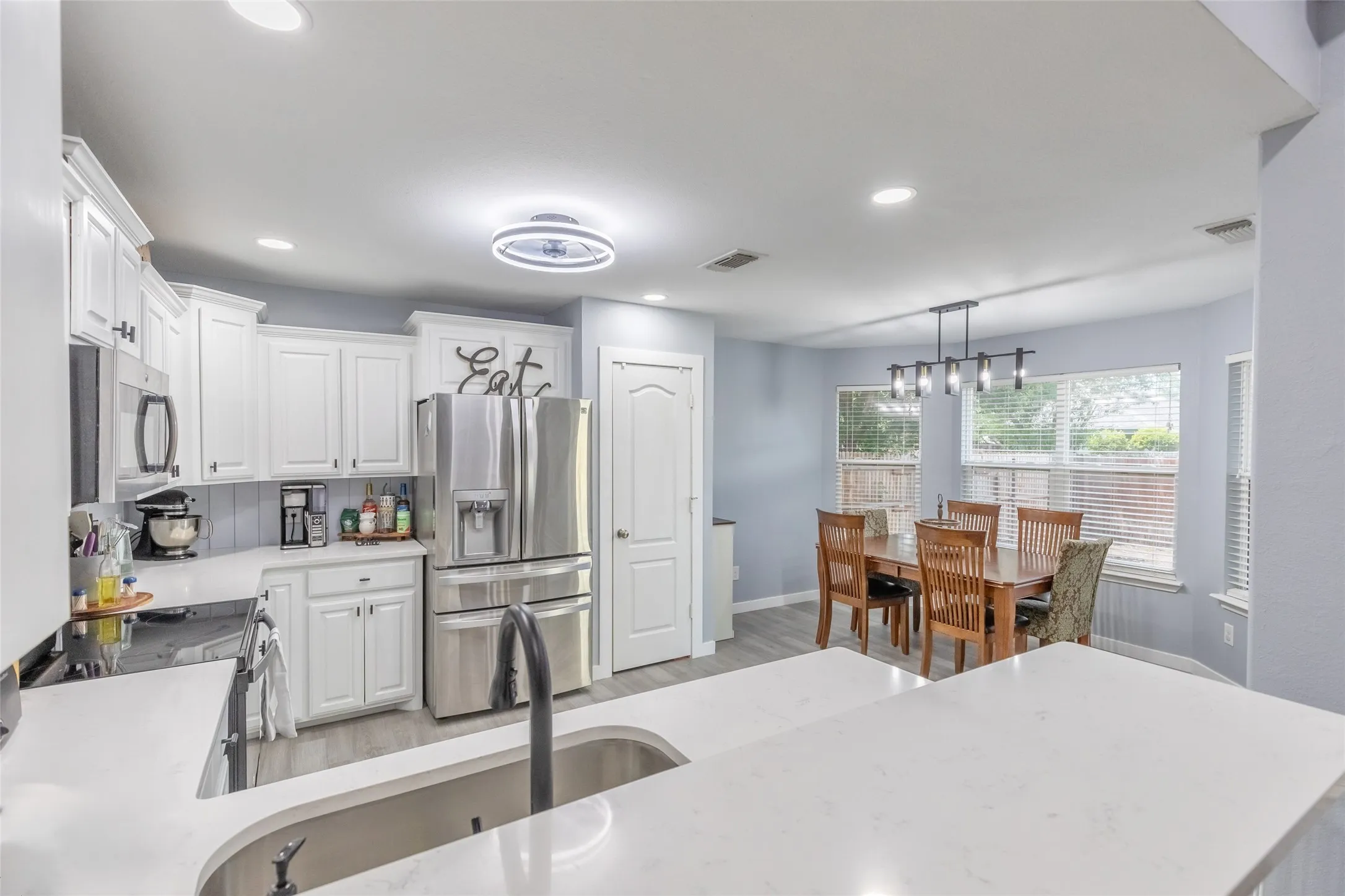 Single Family Residence For Sale in Taylor County , 6610 Picadilly Street, Abilene, Texas 79606, 3 Bedroom, 2 Bathroom, 2 Garage spaces, 1,551 Sqft, built in 2004, mls#21349956, Real Estate Agent in Abilene, Homes For Sale in Taylor county, Homes For Sale in Abilene, Realtor in Abilene Texas, Real Estate Brokerage Independent Realty Texas, Luminita Cordes Realtor