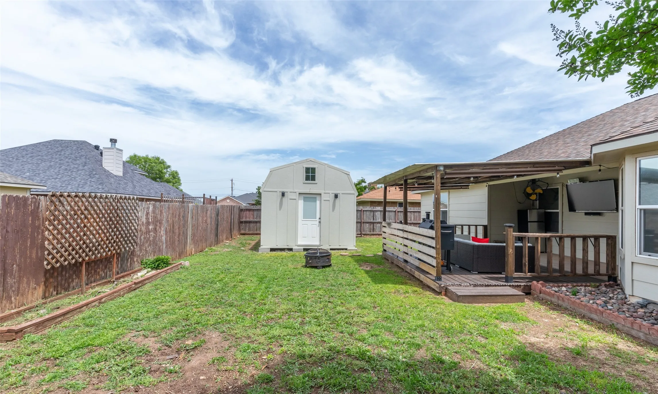 Single Family Residence For Sale in Taylor County , 6610 Picadilly Street, Abilene, Texas 79606, 3 Bedroom, 2 Bathroom, 2 Garage spaces, 1,551 Sqft, built in 2004, mls#21349956, Real Estate Agent in Abilene, Homes For Sale in Taylor county, Homes For Sale in Abilene, Realtor in Abilene Texas, Real Estate Brokerage Independent Realty Texas, Luminita Cordes Realtor