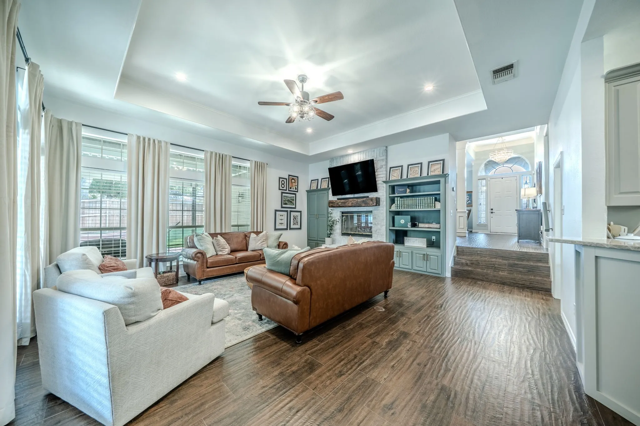 Single Family Residence For Sale in Ellis County , 1658 Pepper Tree Lane, Midlothian, Texas 76065, 4 Bedroom, 3 Bathroom, 2 Garage spaces, 2,920 Sqft, built in 1995, mls#21351697, Real Estate Agent in Midlothian, Homes For Sale in Ellis county, Homes For Sale in Midlothian, Realtor in Midlothian Texas, Real Estate Brokerage Independent Realty Texas, Luminita Cordes Realtor