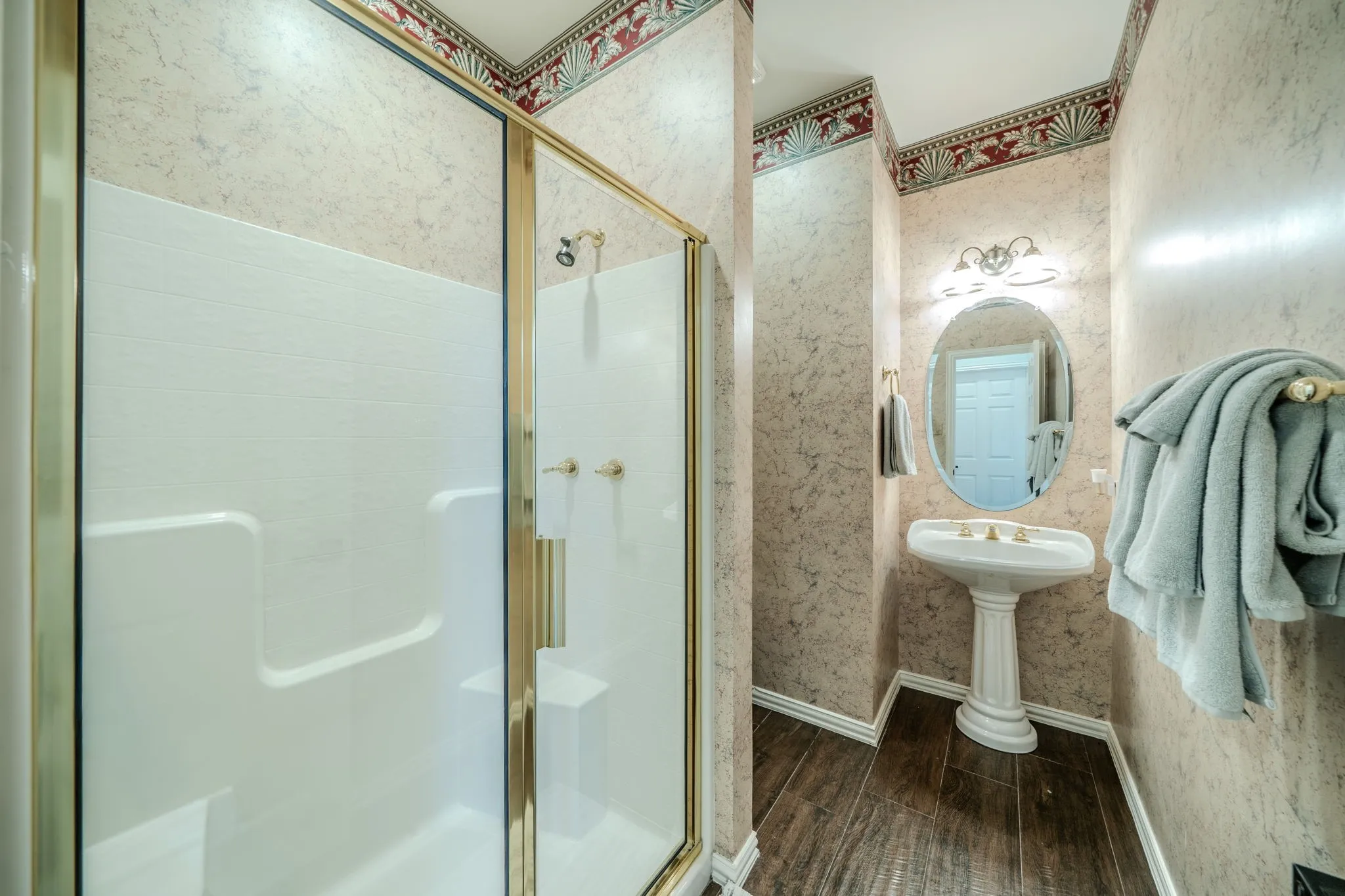Full Bath Near 4th Bedroom