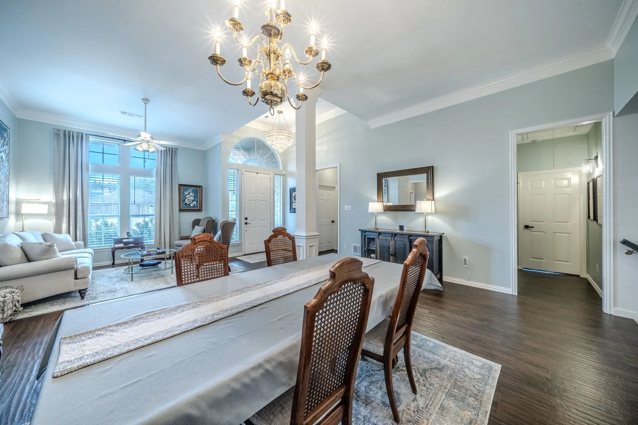 Single Family Residence For Sale in Ellis County , 1658 Pepper Tree Lane, Midlothian, Texas 76065, 4 Bedroom, 3 Bathroom, 2 Garage spaces, 2,920 Sqft, built in 1995, mls#21351697, Real Estate Agent in Midlothian, Homes For Sale in Ellis county, Homes For Sale in Midlothian, Realtor in Midlothian Texas, Real Estate Brokerage Independent Realty Texas, Luminita Cordes Realtor