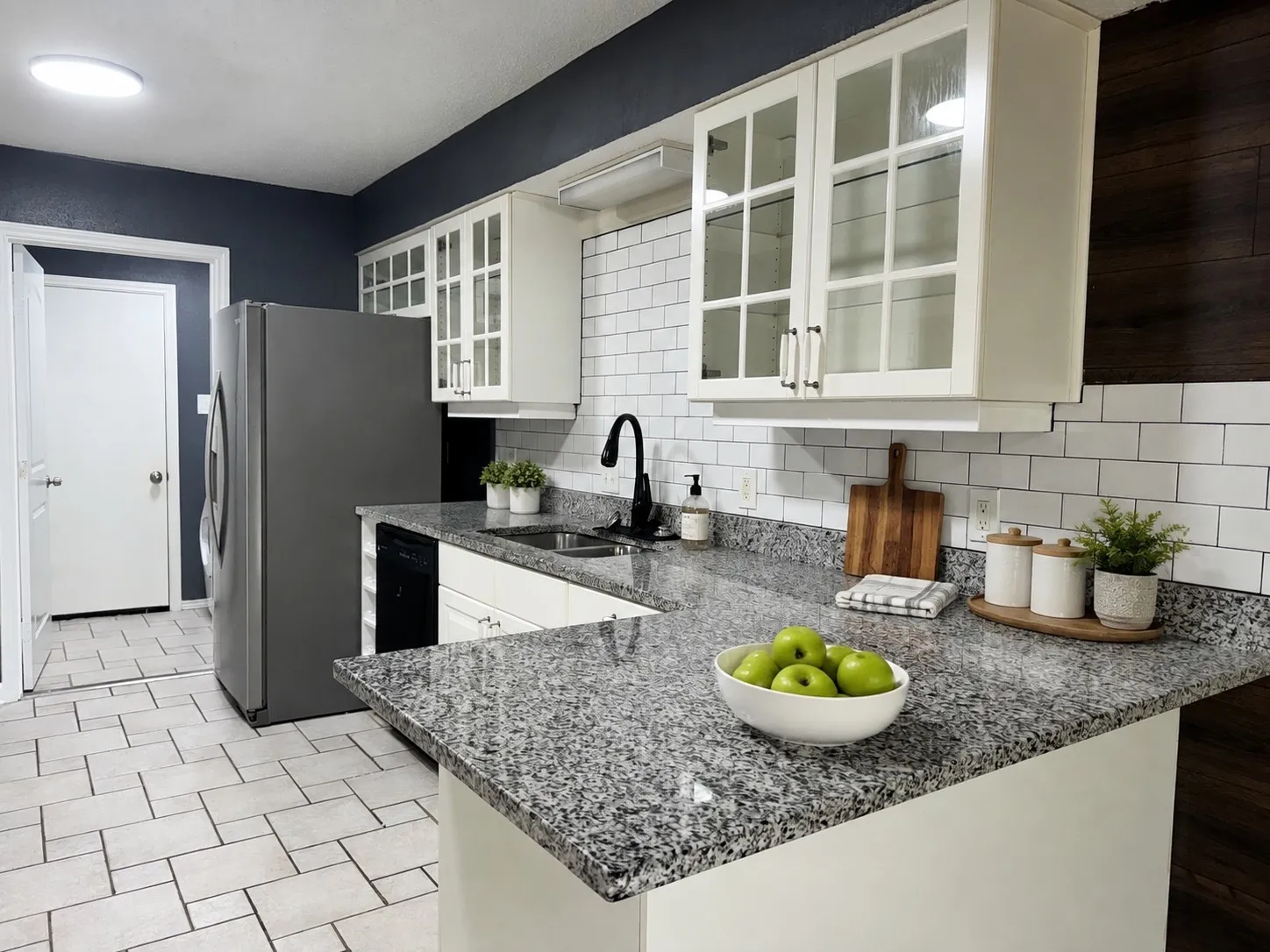 Townhouse For Rent in Tarrant County , 2312 Garden Park Court, Arlington, Texas 76013, 2 Bedroom, 3 Bathroom, 2 Garage spaces, 1,628 Sqft, built in 1977, mls#21354375, Real Estate Agent in Arlington, Homes For Rent in Tarrant county, Homes For Rent in Arlington, Realtor in Arlington Texas, Real Estate Brokerage Independent Realty Texas, Luminita Cordes Realtor