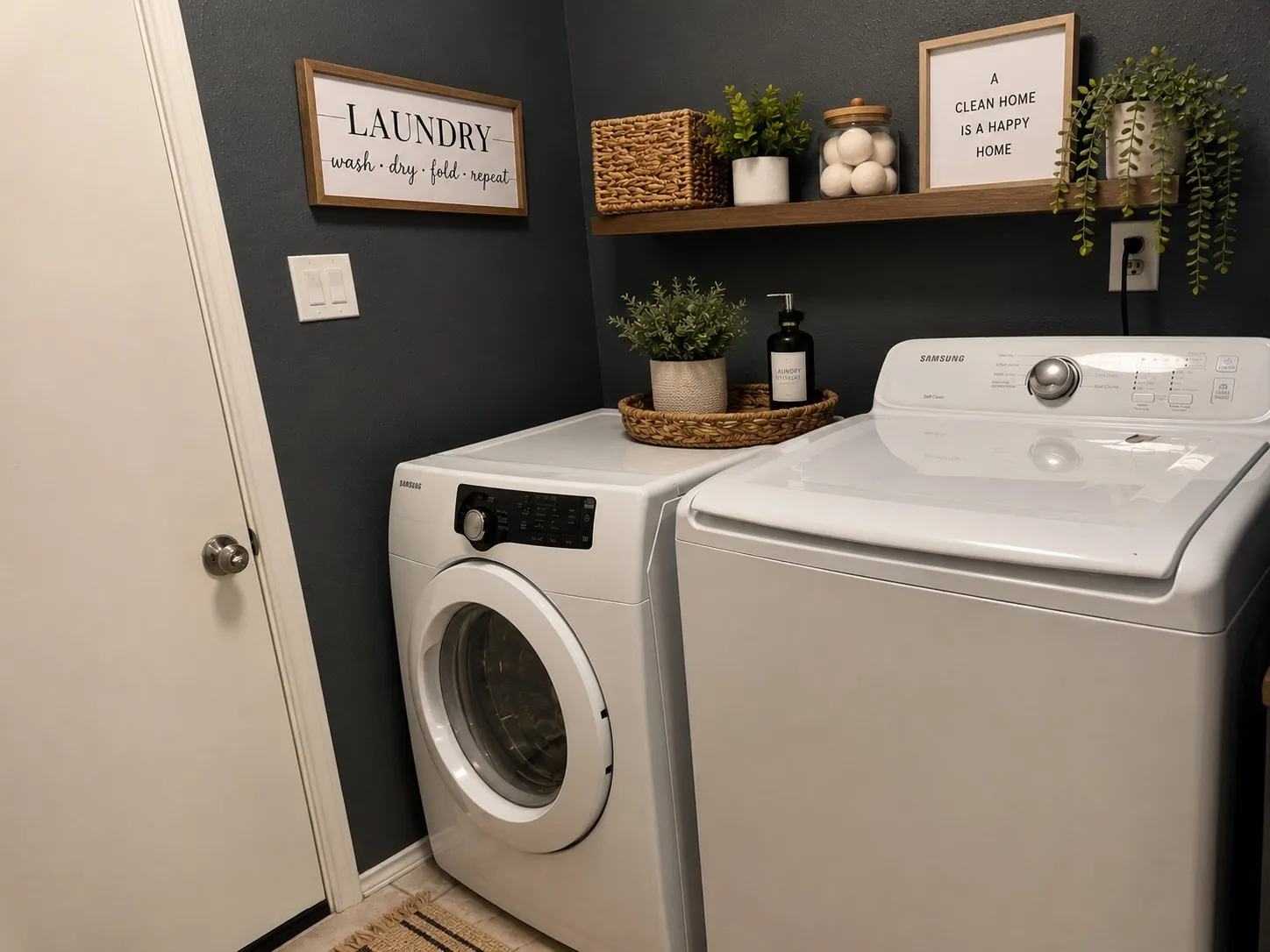 Townhouse For Rent in Tarrant County , 2312 Garden Park Court, Arlington, Texas 76013, 2 Bedroom, 3 Bathroom, 2 Garage spaces, 1,628 Sqft, built in 1977, mls#21354375, Real Estate Agent in Arlington, Homes For Rent in Tarrant county, Homes For Rent in Arlington, Realtor in Arlington Texas, Real Estate Brokerage Independent Realty Texas, Luminita Cordes Realtor