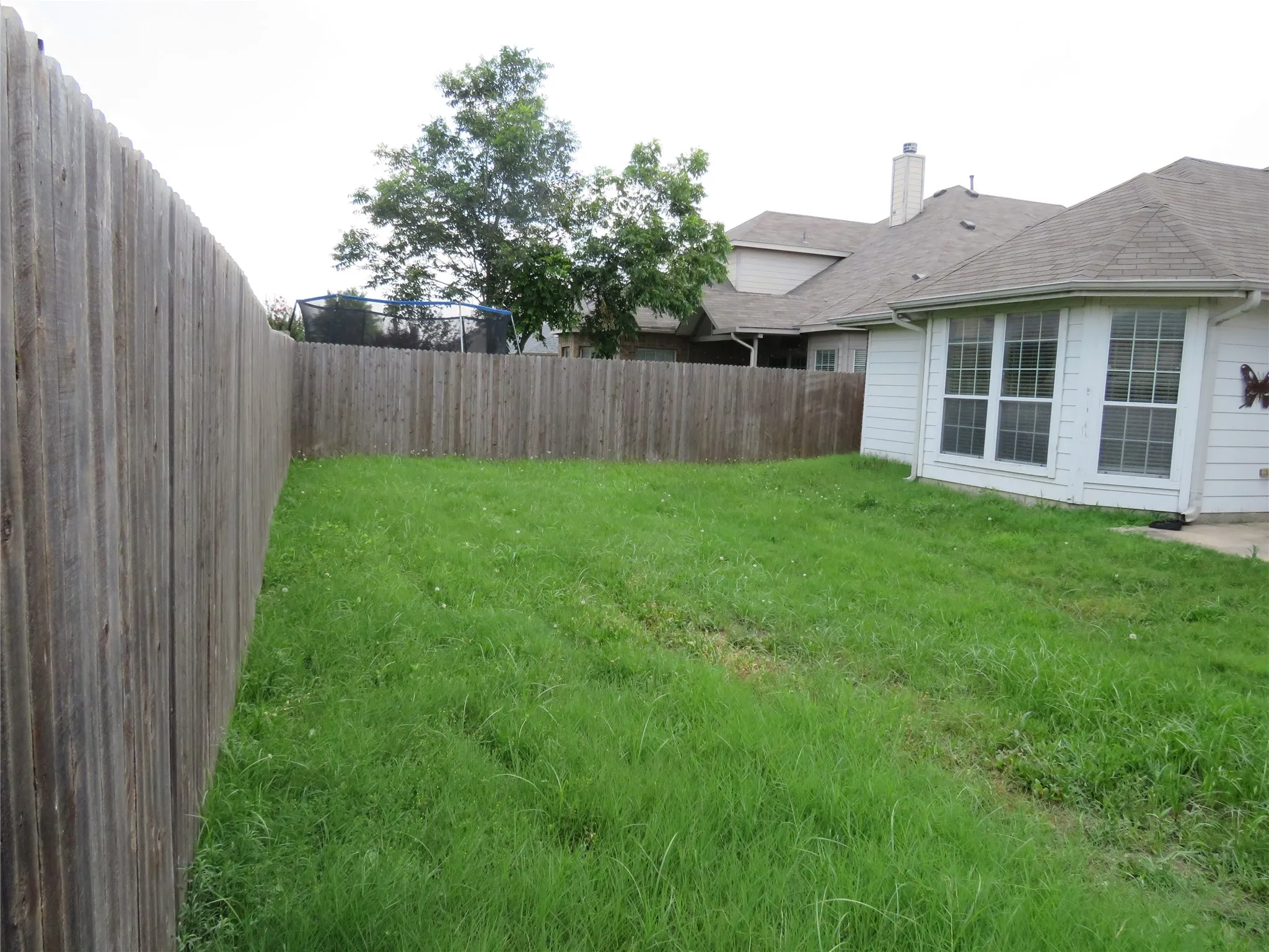 Single Family Residence For Rent in Tarrant County , 11828 Vienna Apple Road, Fort Worth, Texas 76244, 3 Bedroom, 2 Bathroom, 2 Garage spaces, 2,019 Sqft, built in 2007, mls#21354357, Real Estate Agent in Fort Worth, Homes For Rent in Tarrant county, Homes For Rent in Fort Worth, Realtor in Fort Worth Texas, Real Estate Brokerage Independent Realty Texas, Luminita Cordes Realtor