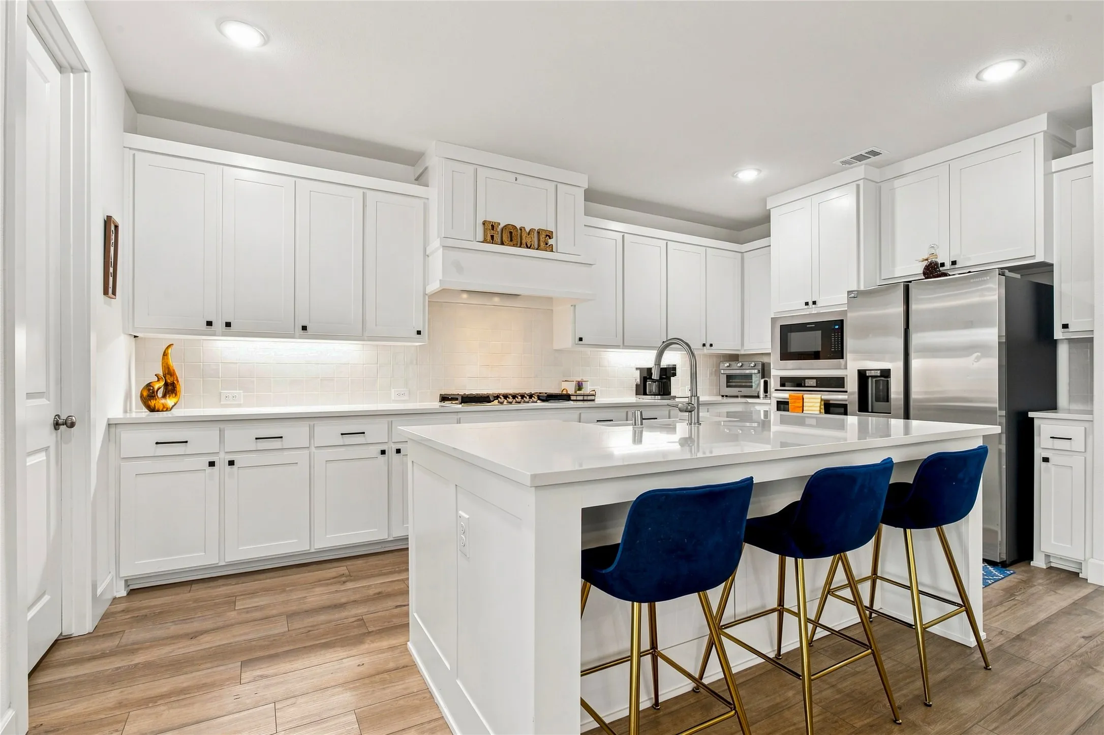 Single Family Residence For Sale in Collin County , 4905 Celestial Road, Mc Kinney, Texas 75071, 4 Bedroom, 3 Bathroom, 2 Garage spaces, 3,125 Sqft, built in 2022, mls#21347170, Real Estate Agent in Mc Kinney, Homes For Sale in Collin county, Homes For Sale in Mc Kinney, Realtor in Mc Kinney Texas, Real Estate Brokerage Independent Realty Texas, Luminita Cordes Realtor