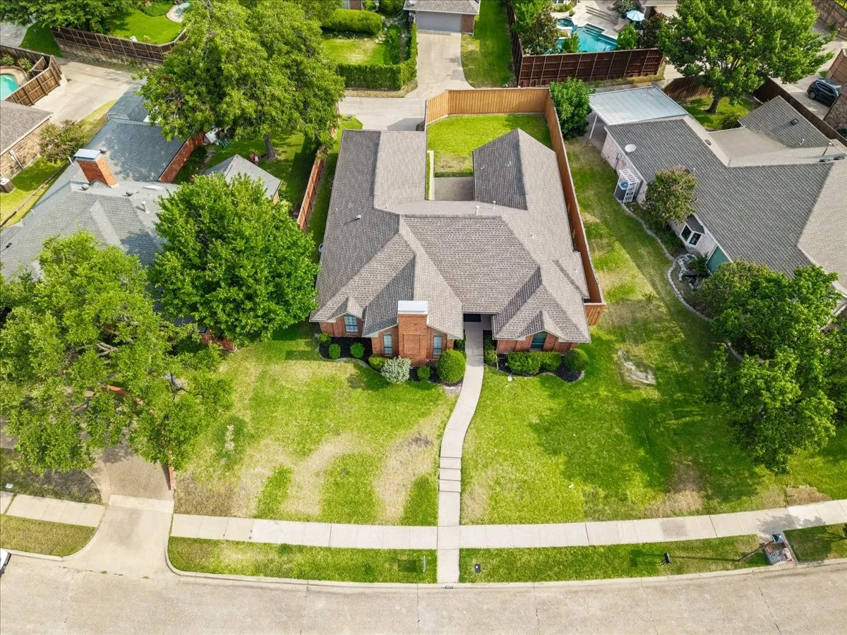 Single Family Residence For Sale in Collin County , 2669 Daffodil Drive, Richardson, Texas 75082, 4 Bedroom, 3 Bathroom, 2 Garage spaces, 2,259 Sqft, built in 1986, mls#21352750, Real Estate Agent in Richardson, Homes For Sale in Collin county, Homes For Sale in Richardson, Realtor in Richardson Texas, Real Estate Brokerage Independent Realty Texas, Luminita Cordes Realtor