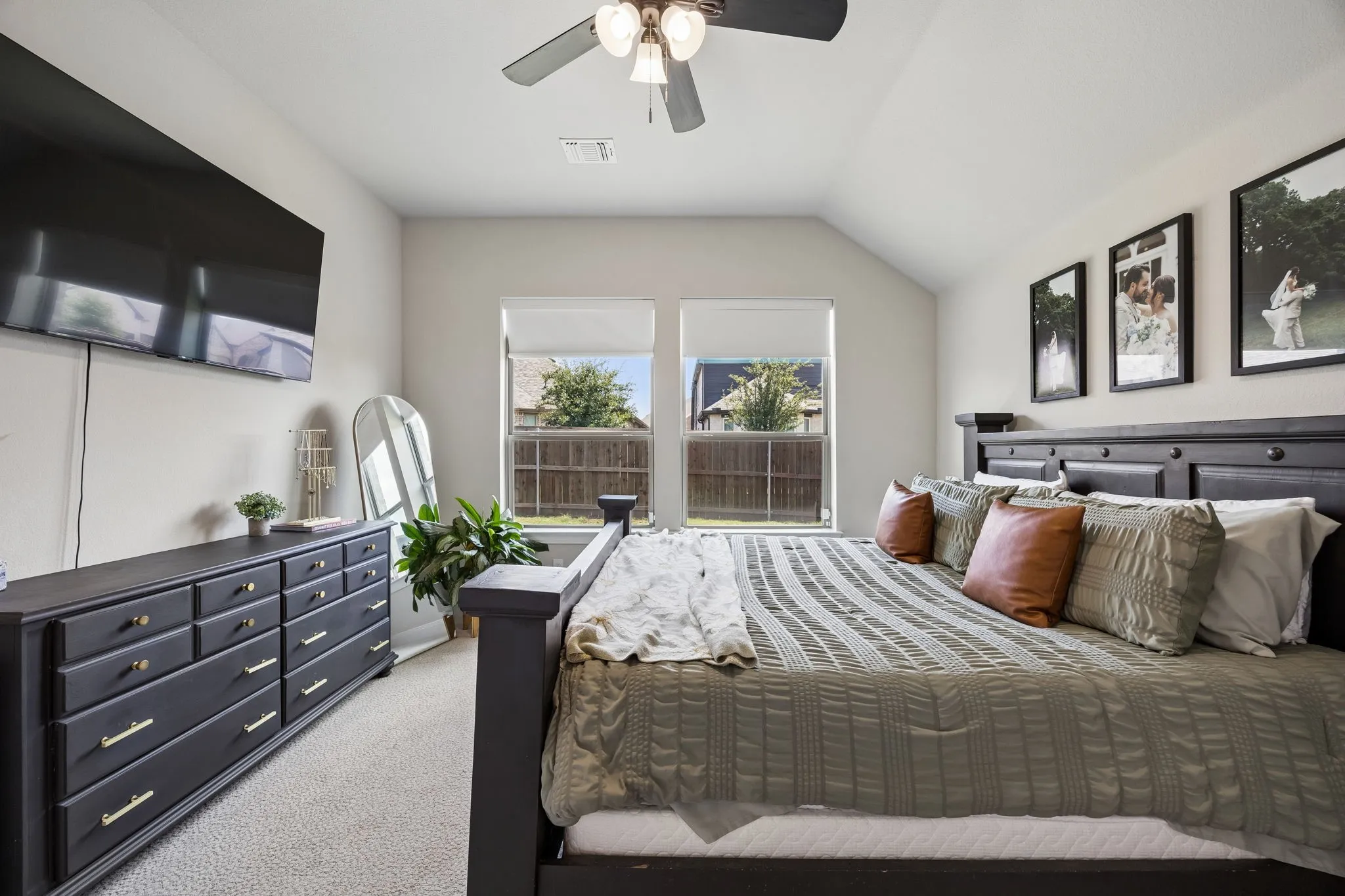 Single Family Residence For Sale in Rockwall County , 4008 Anglers Way, Royse City, Texas 75189, 3 Bedroom, 2 Bathroom, 2 Garage spaces, 1,656 Sqft, built in 2024, mls#21354378, Real Estate Agent in Royse City, Homes For Sale in Rockwall county, Homes For Sale in Royse City, Realtor in Royse City Texas, Real Estate Brokerage Independent Realty Texas, Luminita Cordes Realtor