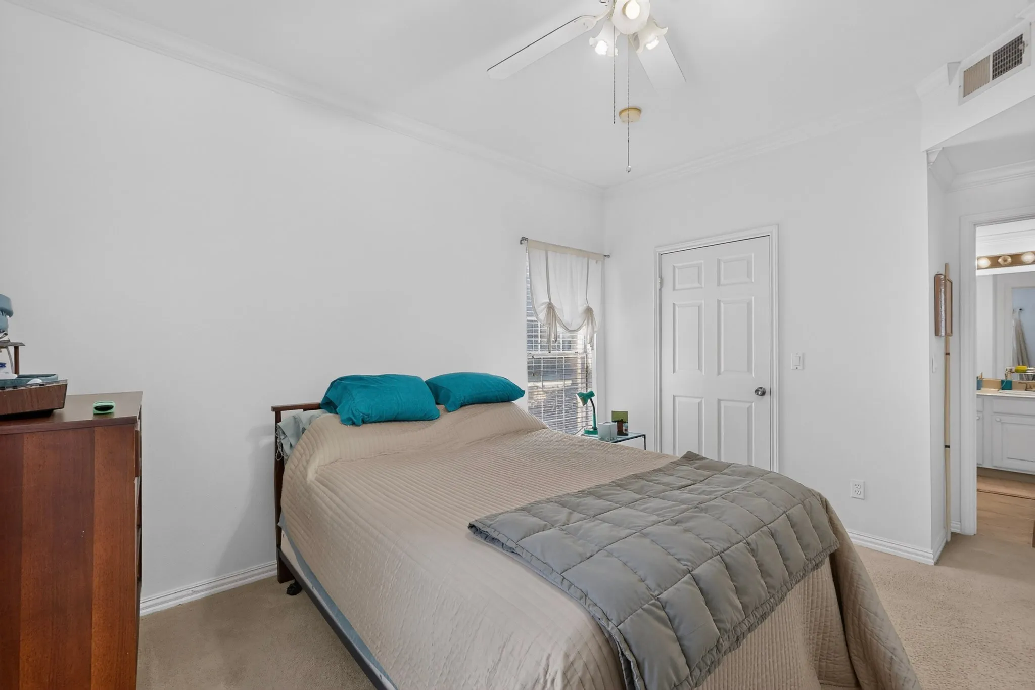 Condominium For Sale in Collin County , 2524 Preston Road 1508, Plano, Texas 75093, 2 Bedroom, 2 Bathroom, 1 Garage spaces, 1,225 Sqft, built in 1995, mls#21352818, Real Estate Agent in Plano, Homes For Sale in Collin county, Homes For Sale in Plano, Realtor in Plano Texas, Real Estate Brokerage Independent Realty Texas, Luminita Cordes Realtor