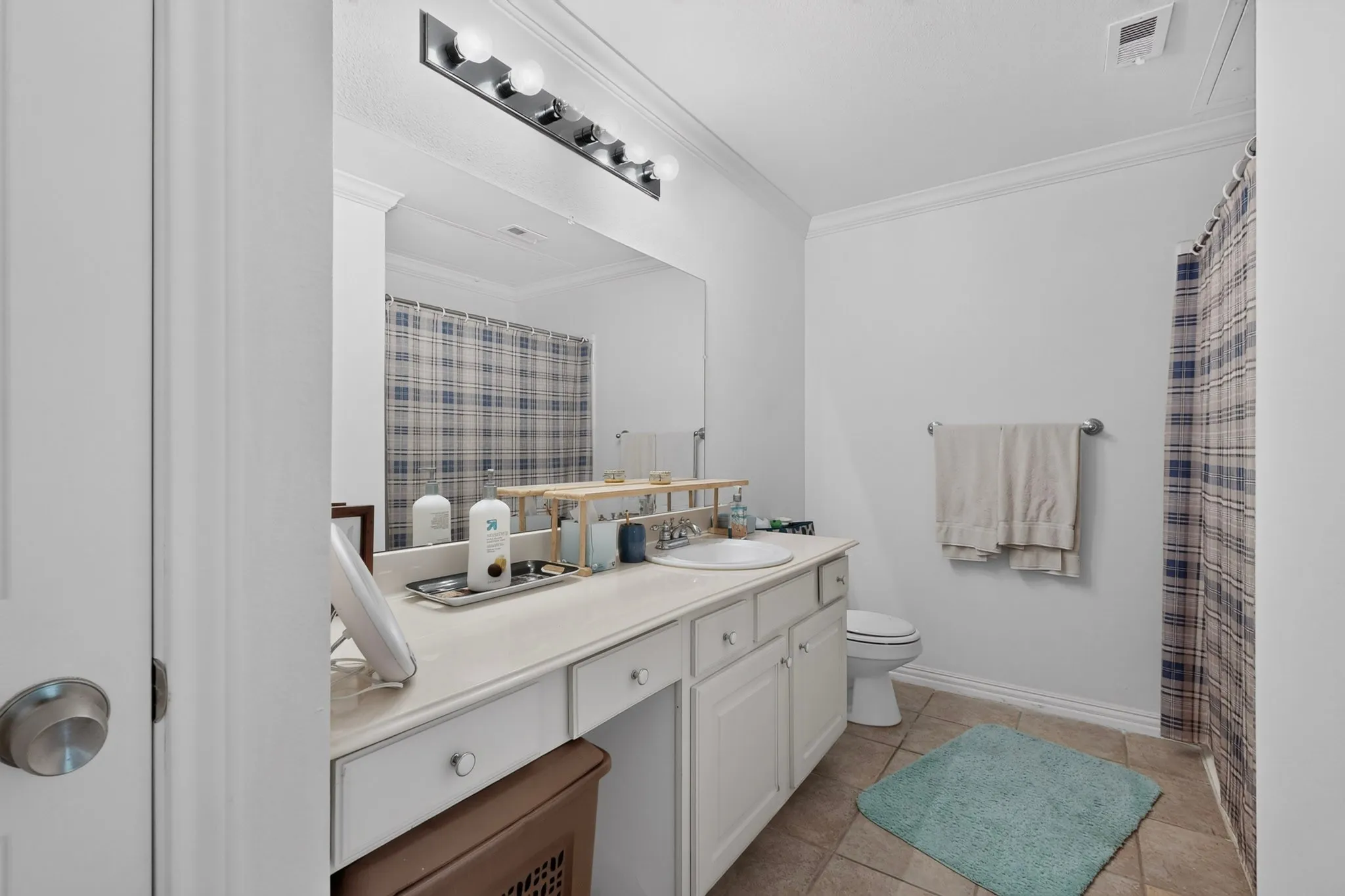 Condominium For Sale in Collin County , 2524 Preston Road 1508, Plano, Texas 75093, 2 Bedroom, 2 Bathroom, 1 Garage spaces, 1,225 Sqft, built in 1995, mls#21352818, Real Estate Agent in Plano, Homes For Sale in Collin county, Homes For Sale in Plano, Realtor in Plano Texas, Real Estate Brokerage Independent Realty Texas, Luminita Cordes Realtor