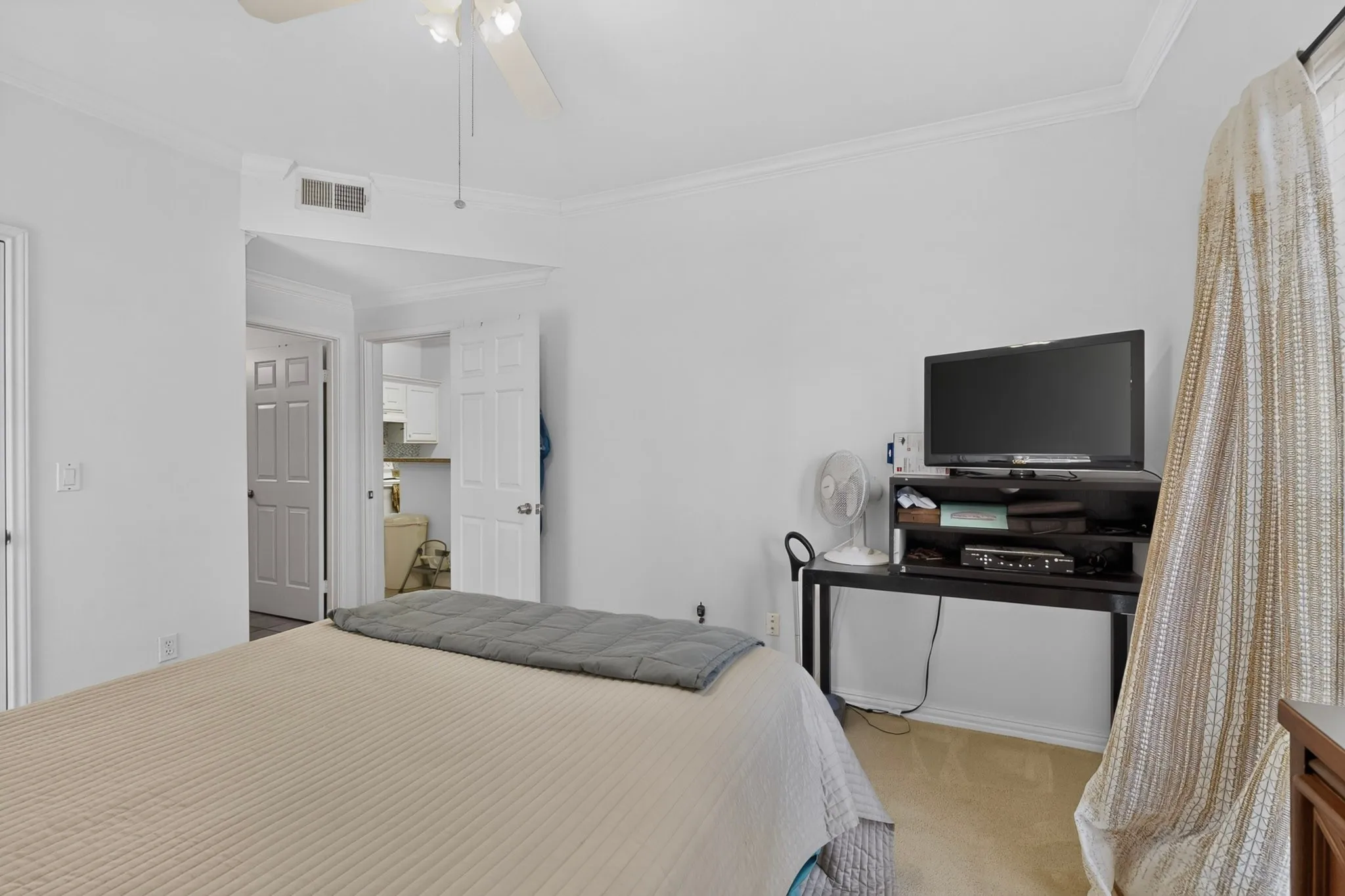 Condominium For Sale in Collin County , 2524 Preston Road 1508, Plano, Texas 75093, 2 Bedroom, 2 Bathroom, 1 Garage spaces, 1,225 Sqft, built in 1995, mls#21352818, Real Estate Agent in Plano, Homes For Sale in Collin county, Homes For Sale in Plano, Realtor in Plano Texas, Real Estate Brokerage Independent Realty Texas, Luminita Cordes Realtor