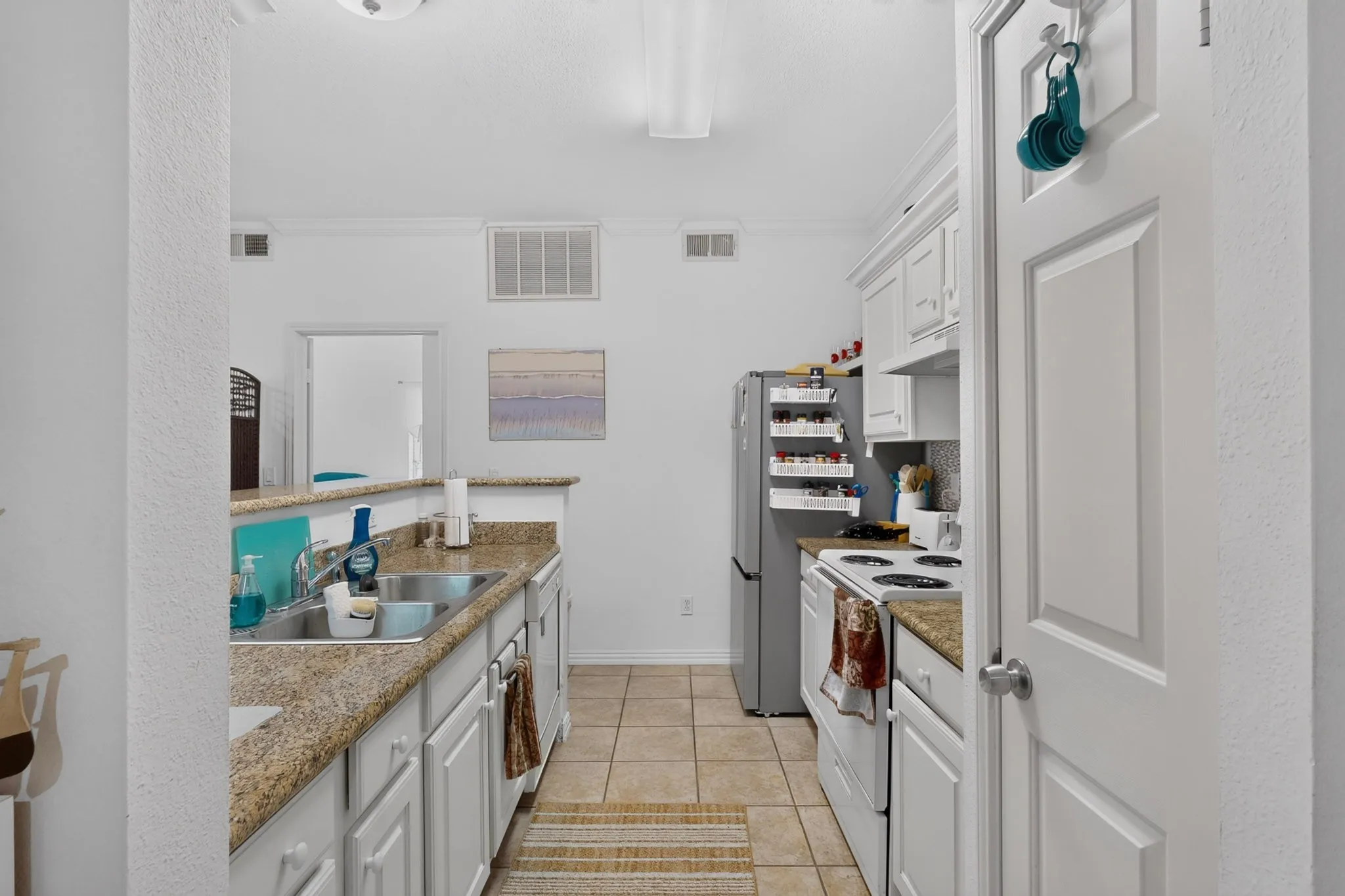 Condominium For Sale in Collin County , 2524 Preston Road 1508, Plano, Texas 75093, 2 Bedroom, 2 Bathroom, 1 Garage spaces, 1,225 Sqft, built in 1995, mls#21352818, Real Estate Agent in Plano, Homes For Sale in Collin county, Homes For Sale in Plano, Realtor in Plano Texas, Real Estate Brokerage Independent Realty Texas, Luminita Cordes Realtor