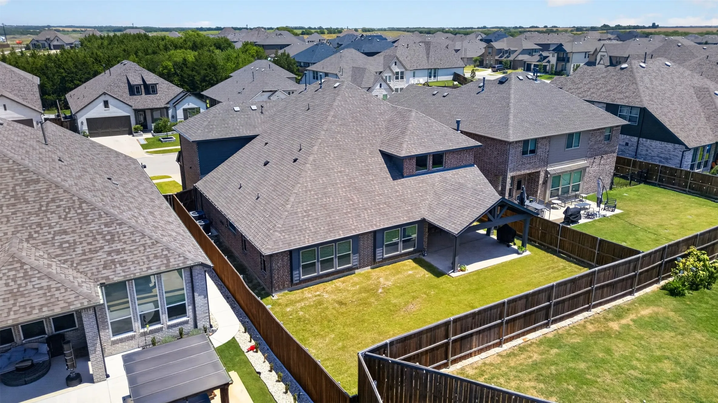 Single Family Residence For Sale in Rockwall County , 1811 Moscatel Lane, Mclendon Chisholm, Texas 75032, 5 Bedroom, 5 Bathroom, 2 Garage spaces, 3,721 Sqft, built in 2022, mls#21353501, Real Estate Agent in Mclendon Chisholm, Homes For Sale in Rockwall county, Homes For Sale in Mclendon Chisholm, Realtor in Mclendon Chisholm Texas, Real Estate Brokerage Independent Realty Texas, Luminita Cordes Realtor