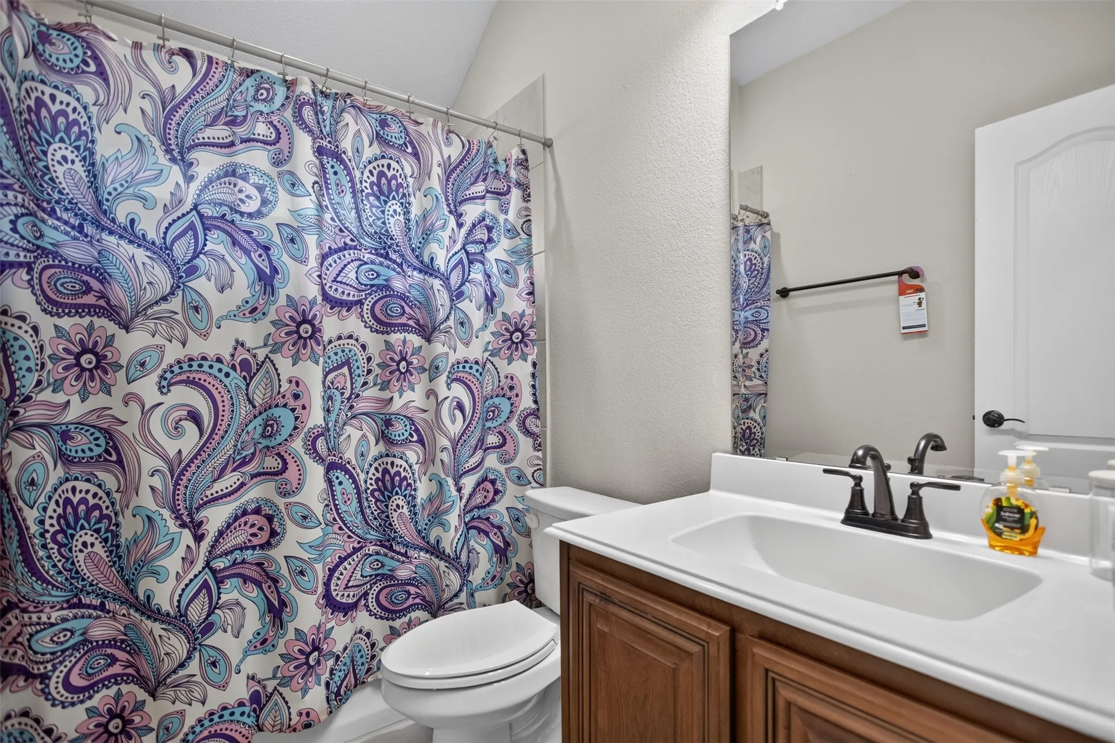 Single Family Residence For Sale in Rockwall County , 1811 Moscatel Lane, Mclendon Chisholm, Texas 75032, 5 Bedroom, 5 Bathroom, 2 Garage spaces, 3,721 Sqft, built in 2022, mls#21353501, Real Estate Agent in Mclendon Chisholm, Homes For Sale in Rockwall county, Homes For Sale in Mclendon Chisholm, Realtor in Mclendon Chisholm Texas, Real Estate Brokerage Independent Realty Texas, Luminita Cordes Realtor