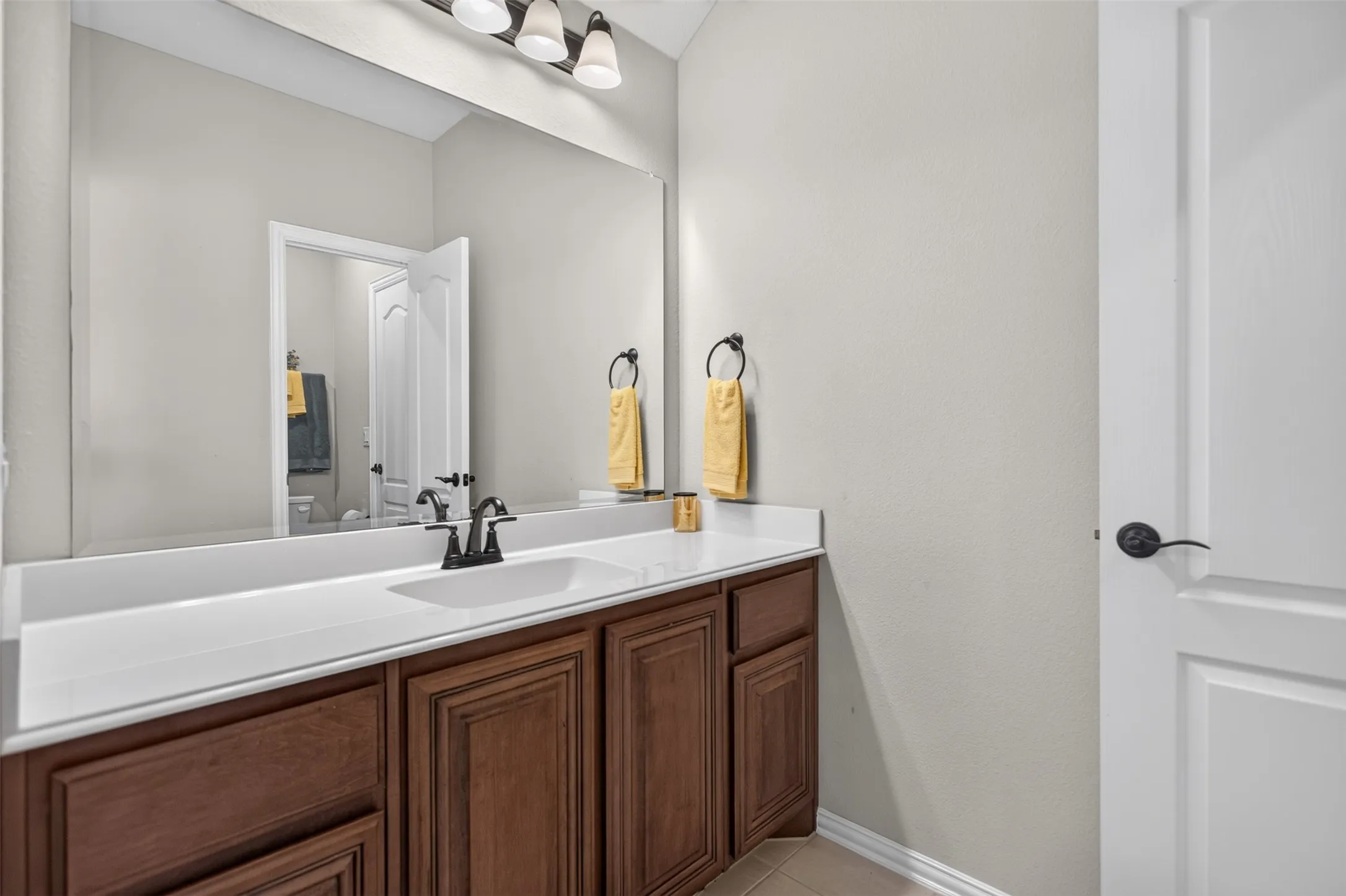 Single Family Residence For Sale in Rockwall County , 1811 Moscatel Lane, Mclendon Chisholm, Texas 75032, 5 Bedroom, 5 Bathroom, 2 Garage spaces, 3,721 Sqft, built in 2022, mls#21353501, Real Estate Agent in Mclendon Chisholm, Homes For Sale in Rockwall county, Homes For Sale in Mclendon Chisholm, Realtor in Mclendon Chisholm Texas, Real Estate Brokerage Independent Realty Texas, Luminita Cordes Realtor