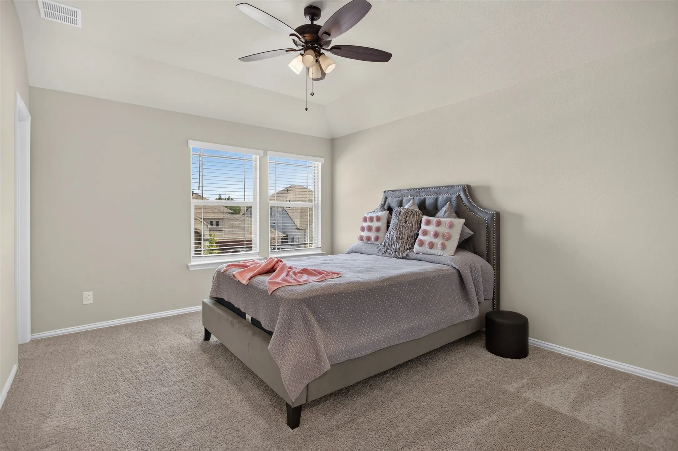 Single Family Residence For Sale in Rockwall County , 1811 Moscatel Lane, Mclendon Chisholm, Texas 75032, 5 Bedroom, 5 Bathroom, 2 Garage spaces, 3,721 Sqft, built in 2022, mls#21353501, Real Estate Agent in Mclendon Chisholm, Homes For Sale in Rockwall county, Homes For Sale in Mclendon Chisholm, Realtor in Mclendon Chisholm Texas, Real Estate Brokerage Independent Realty Texas, Luminita Cordes Realtor
