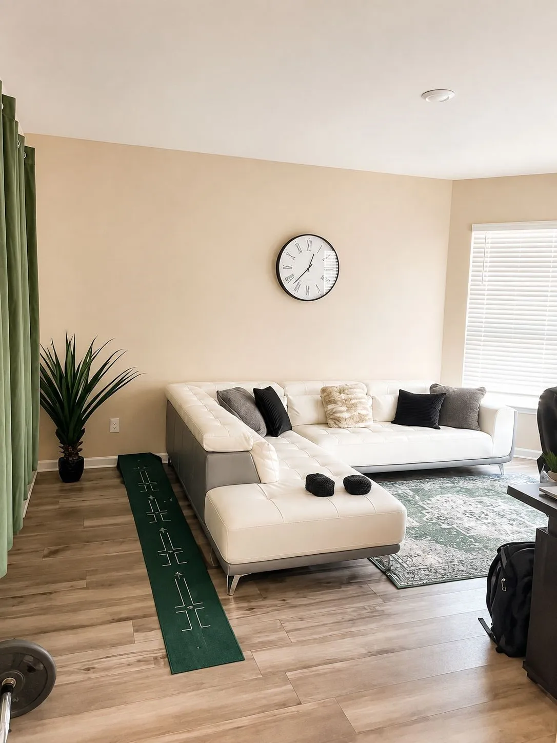 Single Family Residence For Rent in Tarrant County , 4129 Conley Court, Crowley, Texas 76036, 3 Bedroom, 2 Bathroom, 2 Garage spaces, 1,905 Sqft, built in 2021, mls#21353029, Real Estate Agent in Crowley, Homes For Rent in Tarrant county, Homes For Rent in Crowley, Realtor in Crowley Texas, Real Estate Brokerage Independent Realty Texas, Luminita Cordes Realtor