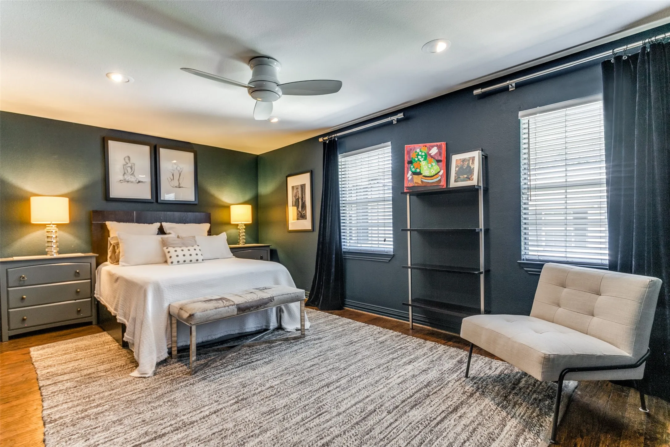 Condominium For Sale in Dallas County , 4727 Bradford Drive 4727B, Dallas, Texas 75219, 2 Bedroom, 2 Bathroom, Garage spaces, 960 Sqft, built in 1955, mls#21354396, Real Estate Agent in Dallas, Homes For Sale in Dallas county, Homes For Sale in Dallas, Realtor in Dallas Texas, Real Estate Brokerage Independent Realty Texas, Luminita Cordes Realtor