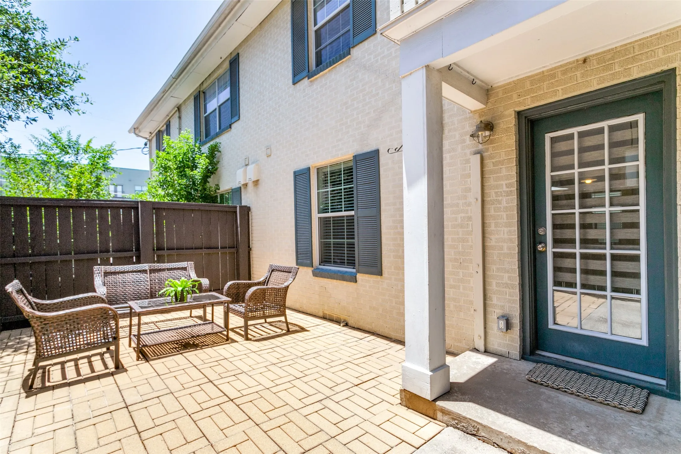 Condominium For Sale in Dallas County , 4727 Bradford Drive 4727B, Dallas, Texas 75219, 2 Bedroom, 2 Bathroom, Garage spaces, 960 Sqft, built in 1955, mls#21354396, Real Estate Agent in Dallas, Homes For Sale in Dallas county, Homes For Sale in Dallas, Realtor in Dallas Texas, Real Estate Brokerage Independent Realty Texas, Luminita Cordes Realtor
