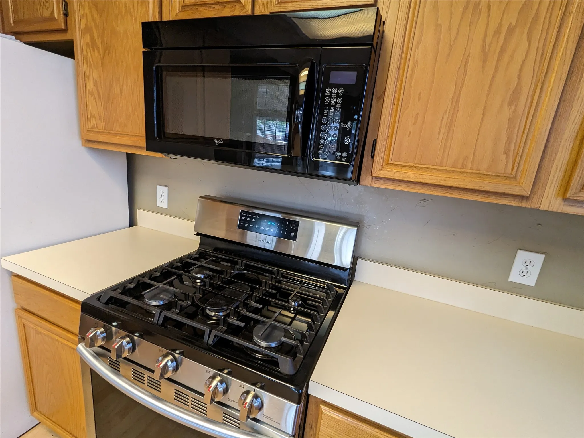 Single Family Residence For Rent in Collin County , 7113 Chardonnay Drive, Frisco, Texas 75035, 3 Bedroom, 2 Bathroom, 2 Garage spaces, 2,222 Sqft, built in 1994, mls#21347631, Real Estate Agent in Frisco, Homes For Rent in Collin county, Homes For Rent in Frisco, Realtor in Frisco Texas, Real Estate Brokerage Independent Realty Texas, Luminita Cordes Realtor