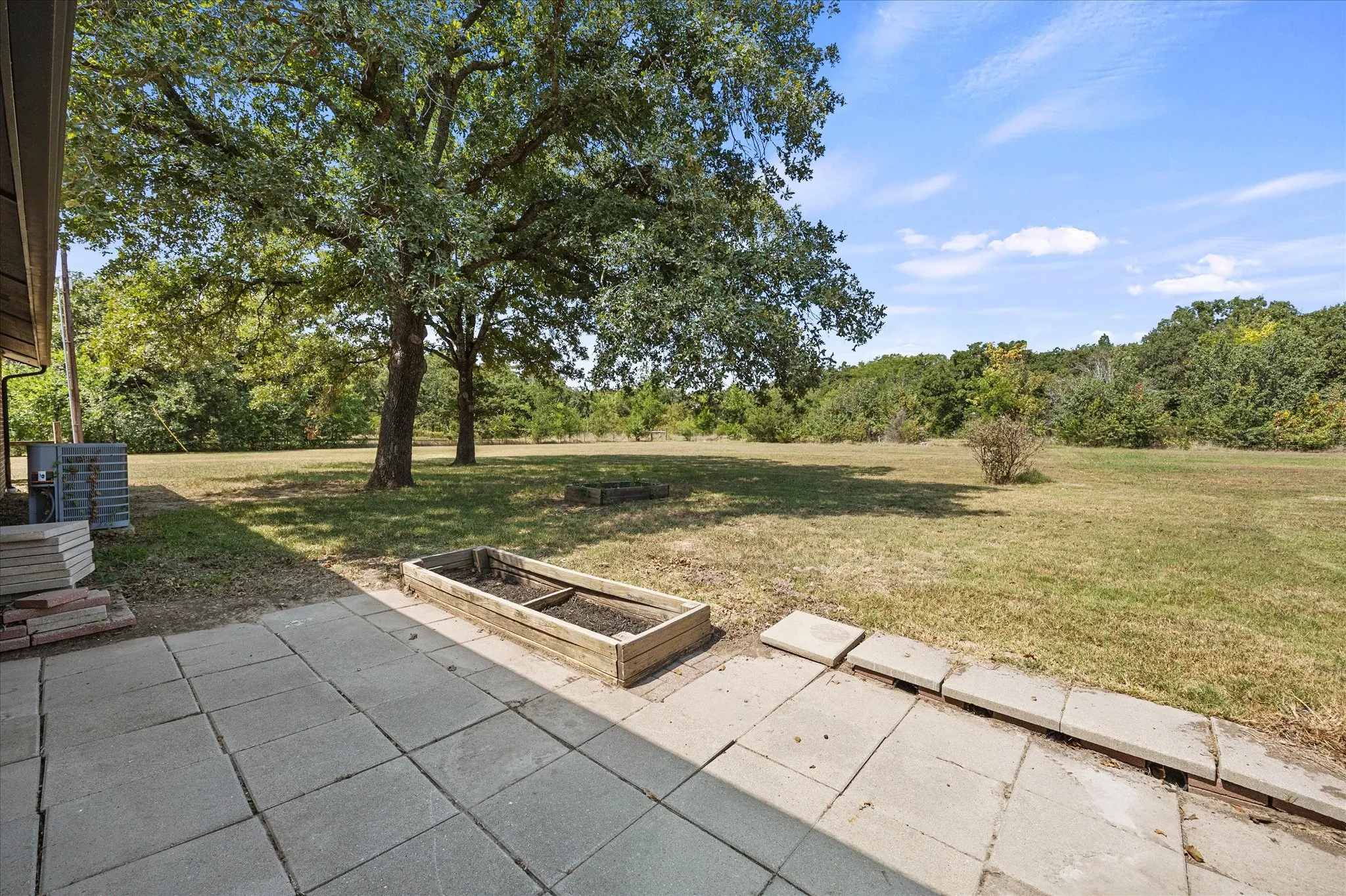 Single Family Residence For Sale in Kaufman County , 1547 Magnolia Lane, Wills Point, Texas 75169, 4 Bedrooms, 2 Bathrooms, Garage spaces, 1,792 Sqft, built in 2000, Price $389,000, mls#21352033, Real Estate Agent in Wills Point, Homes For Sale in Kaufman county, Homes For Sale in Wills Point, Realtor in Wills Point Texas, Real Estate Brokerage Independent Realty Texas, Luminita Cordes Realtor