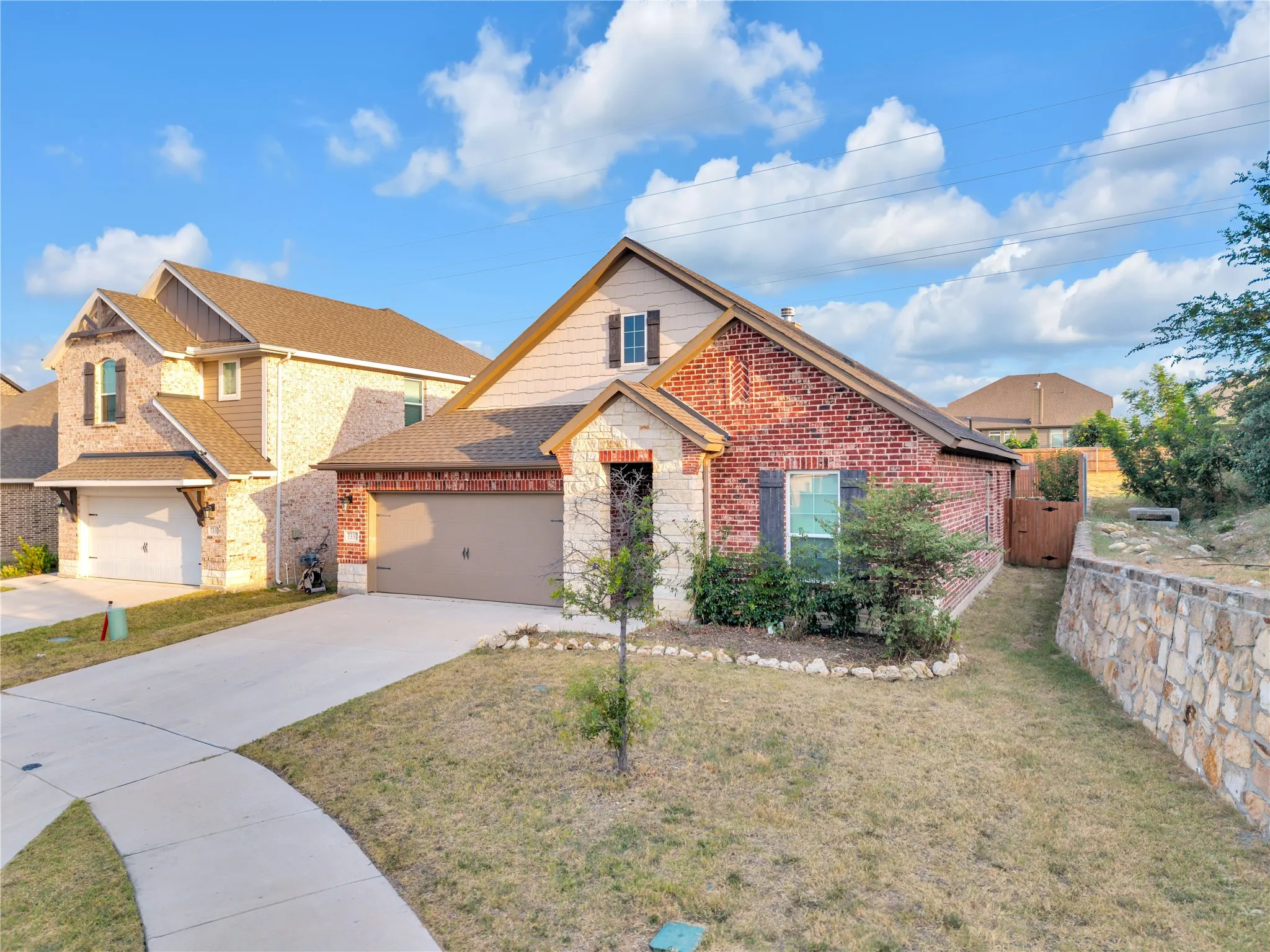 Single Family Residence For Sale in Tarrant County , 7337 Howling Coyote Lane, Fort Worth, Texas 76131, 3 Bedroom, 2 Bathroom, 2 Garage spaces, 2,003 Sqft, built in 2021, mls#21353836, Real Estate Agent in Fort Worth, Homes For Sale in Tarrant county, Homes For Sale in Fort Worth, Realtor in Fort Worth Texas, Real Estate Brokerage Independent Realty Texas, Luminita Cordes Realtor