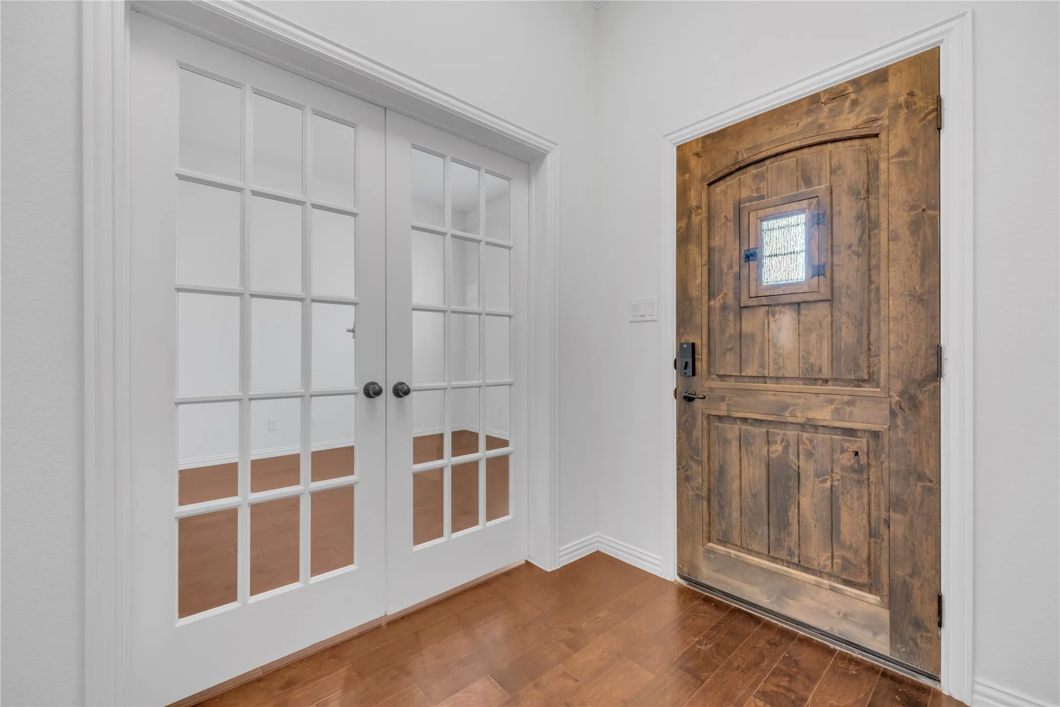 Single Family Residence For Sale in Tarrant County , 7337 Howling Coyote Lane, Fort Worth, Texas 76131, 3 Bedroom, 2 Bathroom, 2 Garage spaces, 2,003 Sqft, built in 2021, mls#21353836, Real Estate Agent in Fort Worth, Homes For Sale in Tarrant county, Homes For Sale in Fort Worth, Realtor in Fort Worth Texas, Real Estate Brokerage Independent Realty Texas, Luminita Cordes Realtor