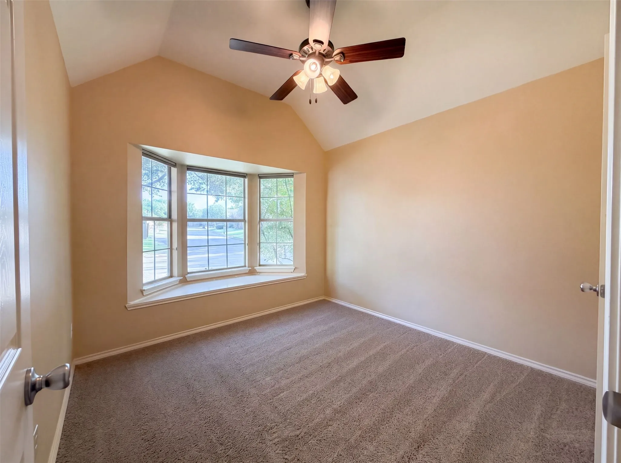 Single Family Residence For Sale in Collin County , 5101 Quail Ridge Drive, Mc Kinney, Texas 75072, 3 Bedroom, 2 Bathroom, 2 Garage spaces, 1,672 Sqft, built in 1991, mls#21354420, Real Estate Agent in Mc Kinney, Homes For Sale in Collin county, Homes For Sale in Mc Kinney, Realtor in Mc Kinney Texas, Real Estate Brokerage Independent Realty Texas, Luminita Cordes Realtor
